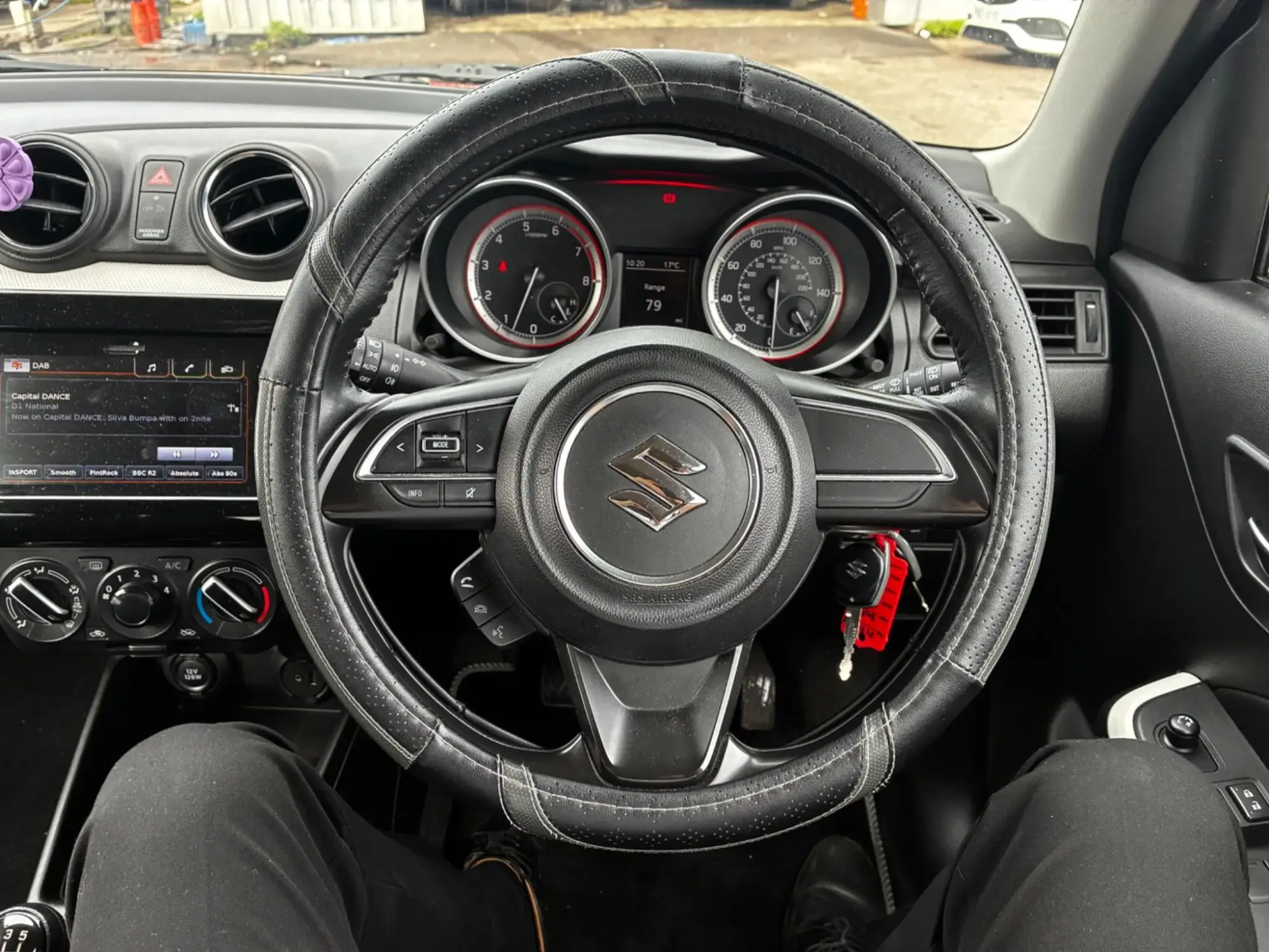 Suzuki Swift Image 11 Suzuki Swift Image 11