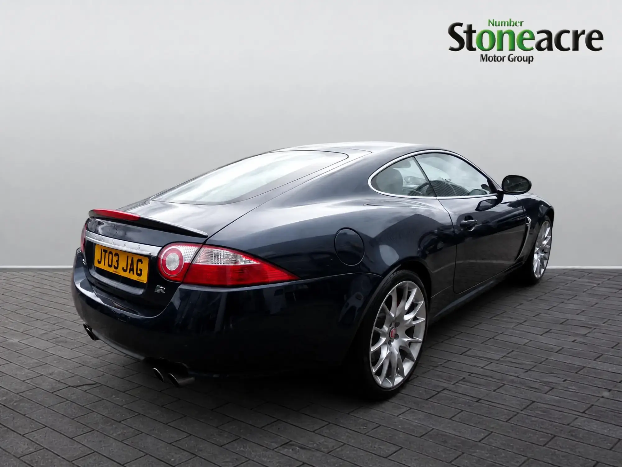Jaguar XKR 4.2 V8 Auto Euro 4 2dr JT03JAG Image 3 Jaguar XKR 4.2 V8 Auto Euro 4 2dr JT03JAG Image 3