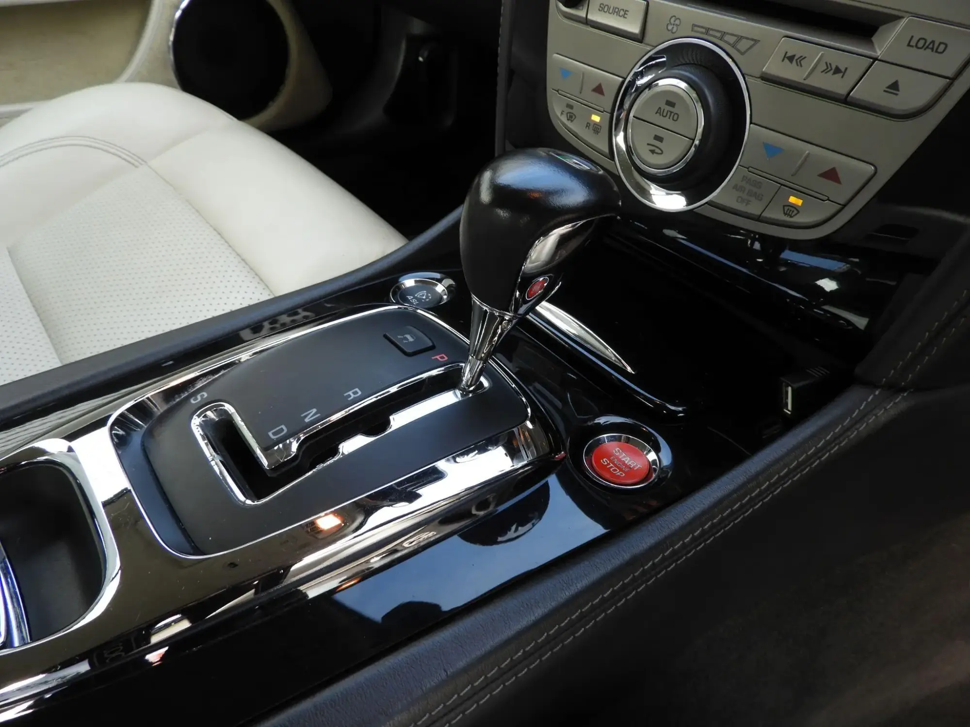 Jaguar XKR Image 17 Jaguar XKR Image 17