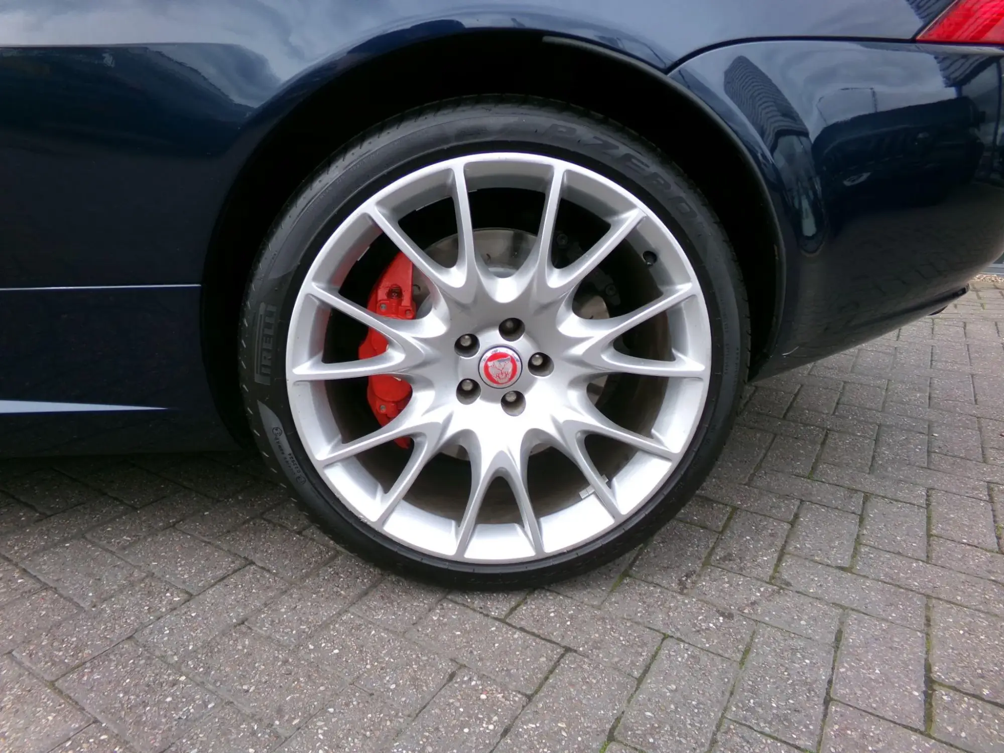 Jaguar XKR Image 25 Jaguar XKR Image 25