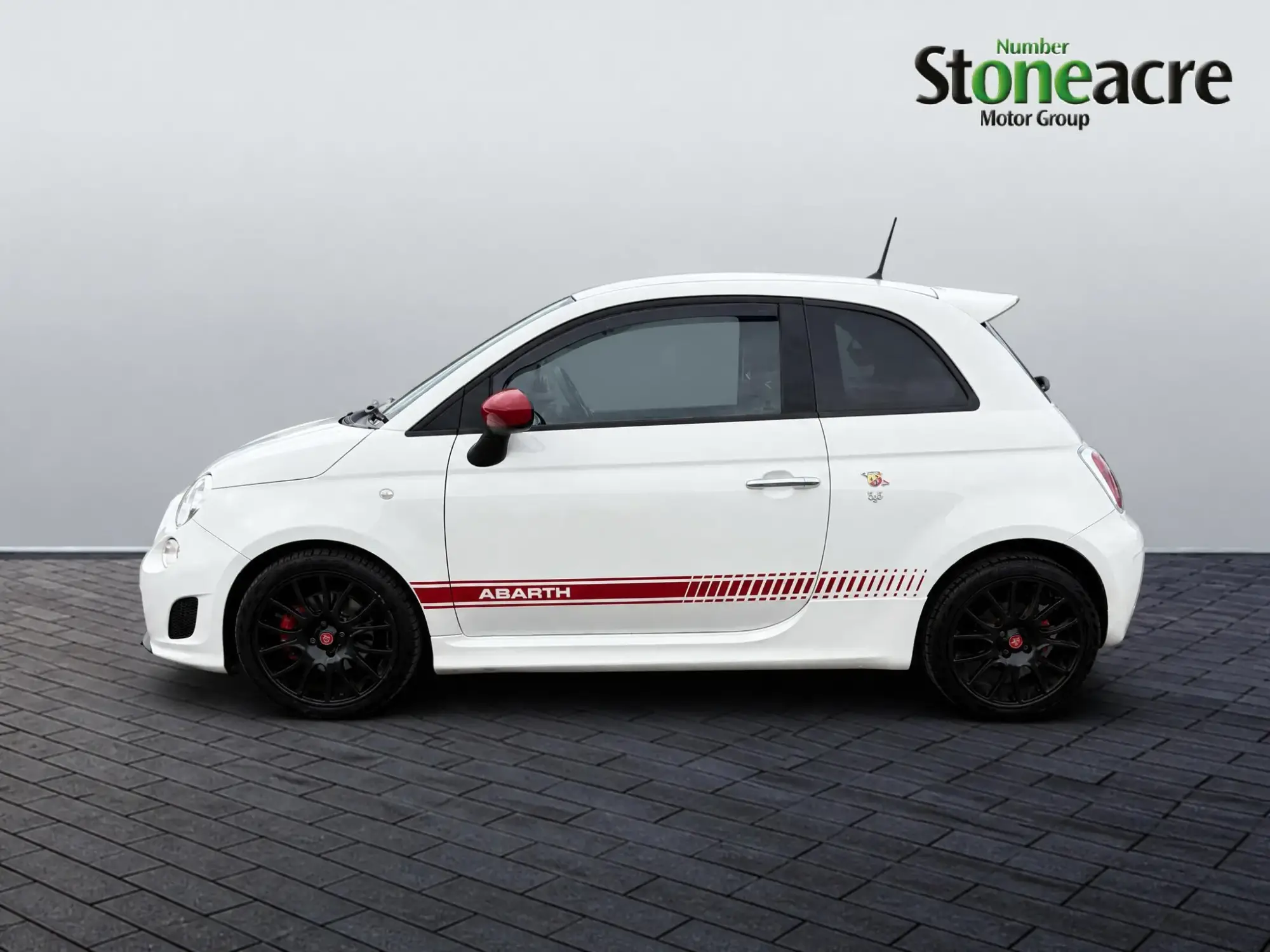 Abarth 595 Image 6