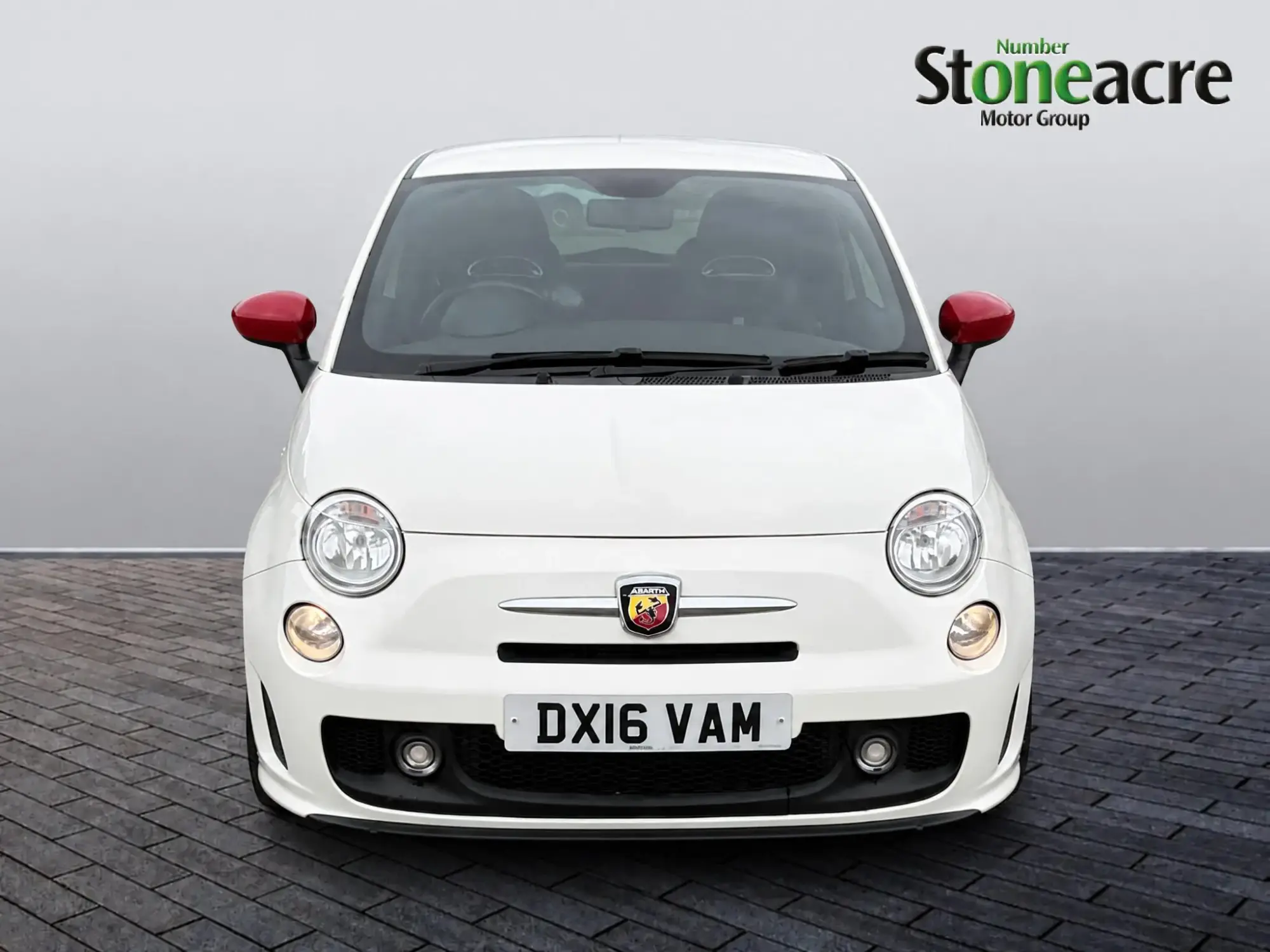Abarth 595 Image 8