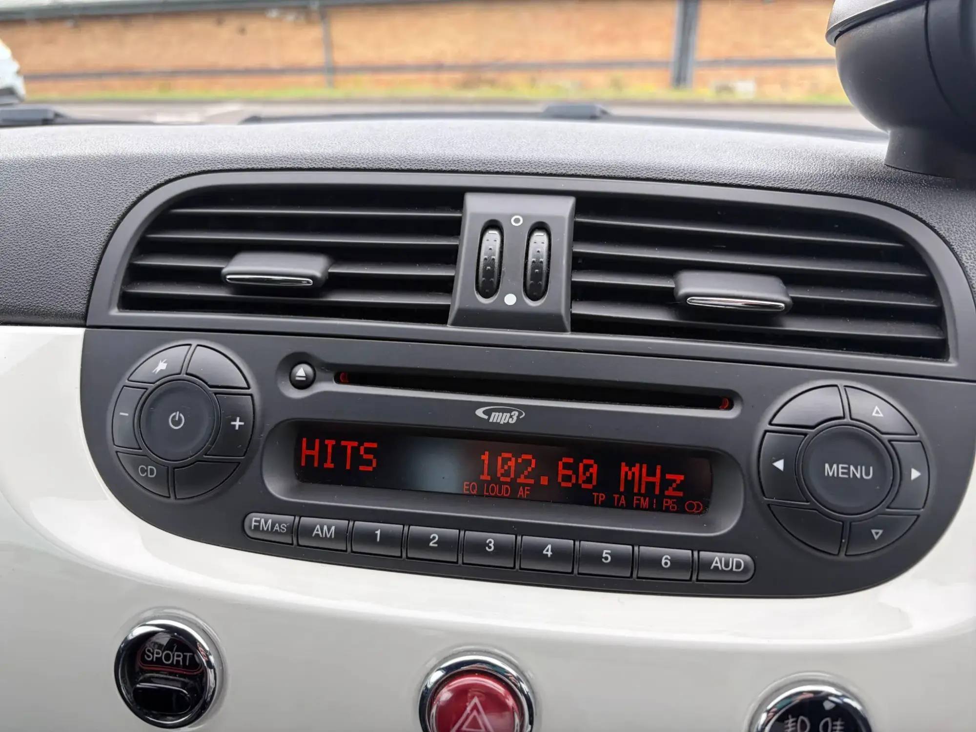 Abarth 595 Image 16