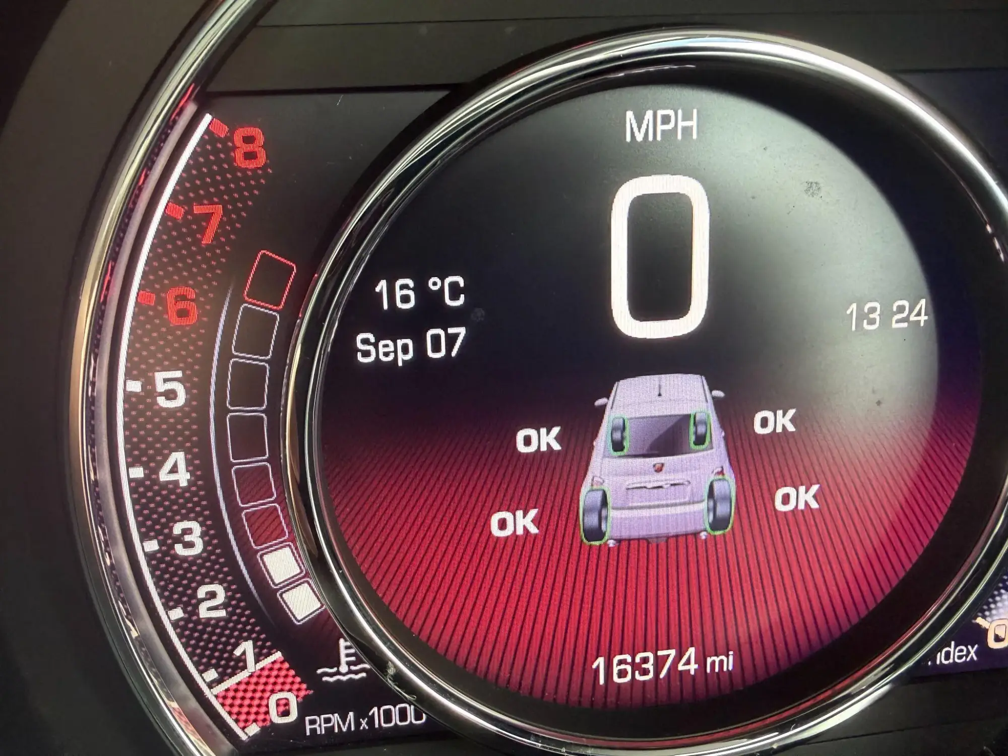 Abarth 595 Image 18
