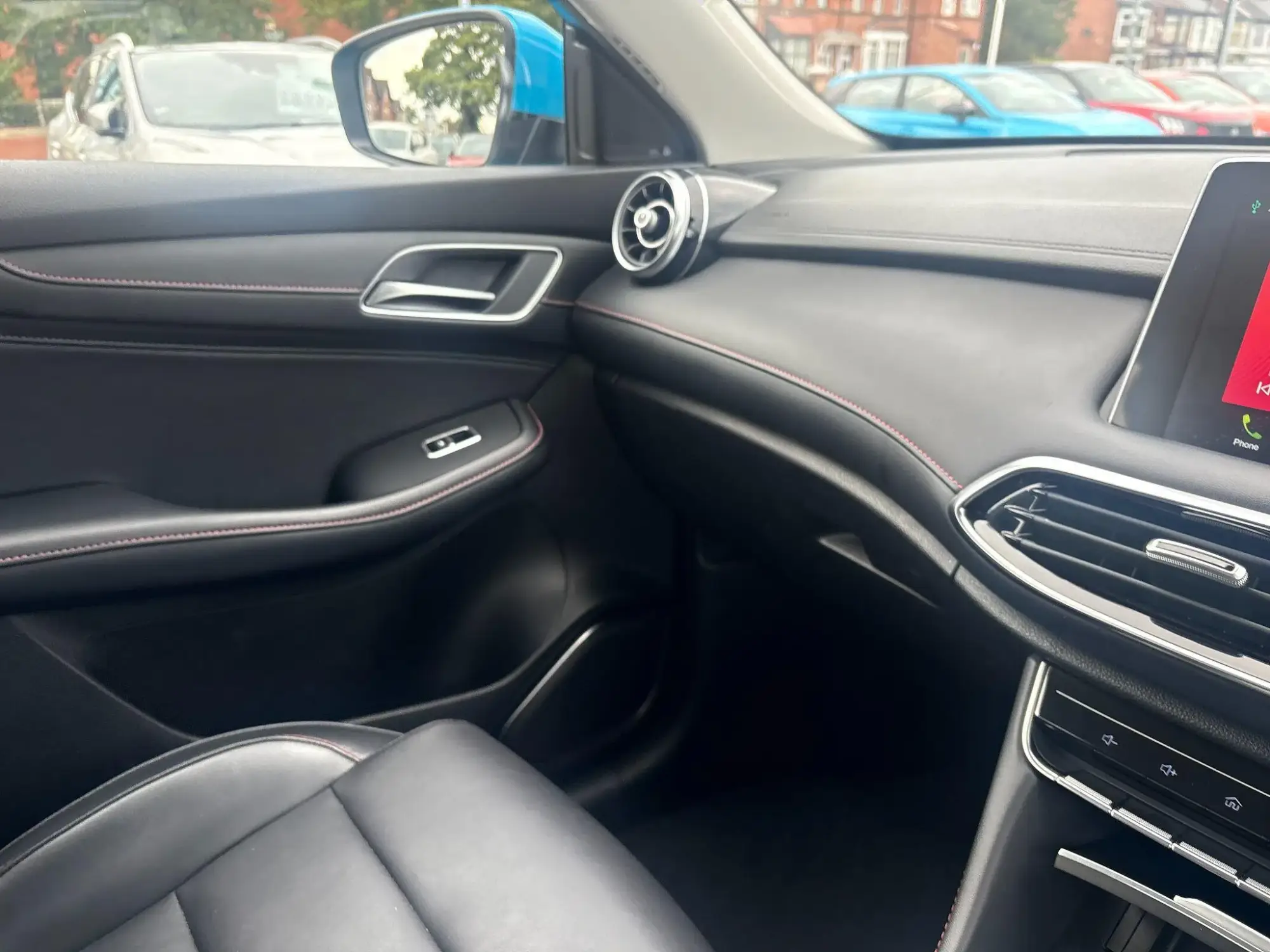 MG HS Plug-in Hybrid Image 31 MG HS Plug-in Hybrid Image 31