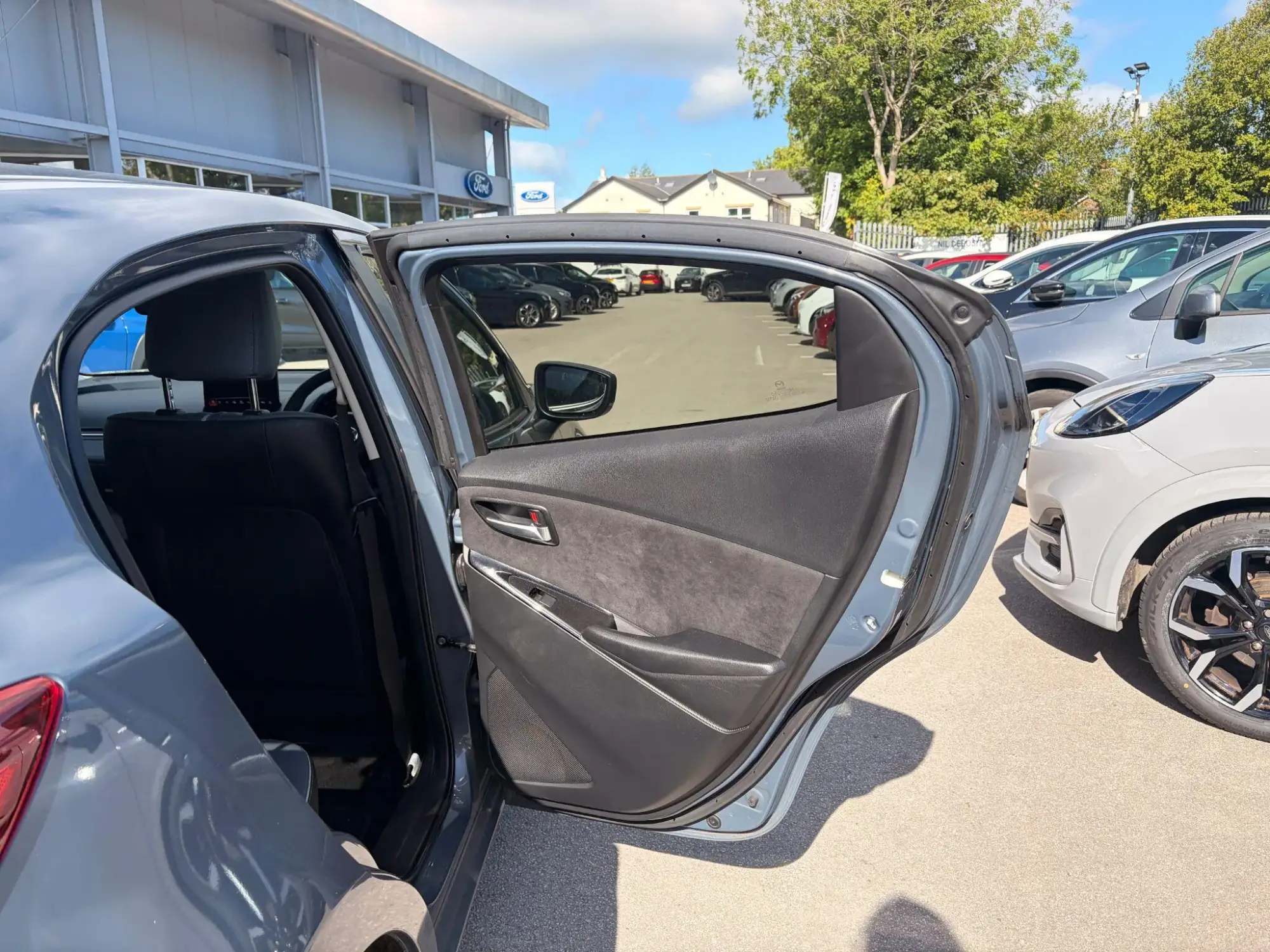 Mazda2 Image 21