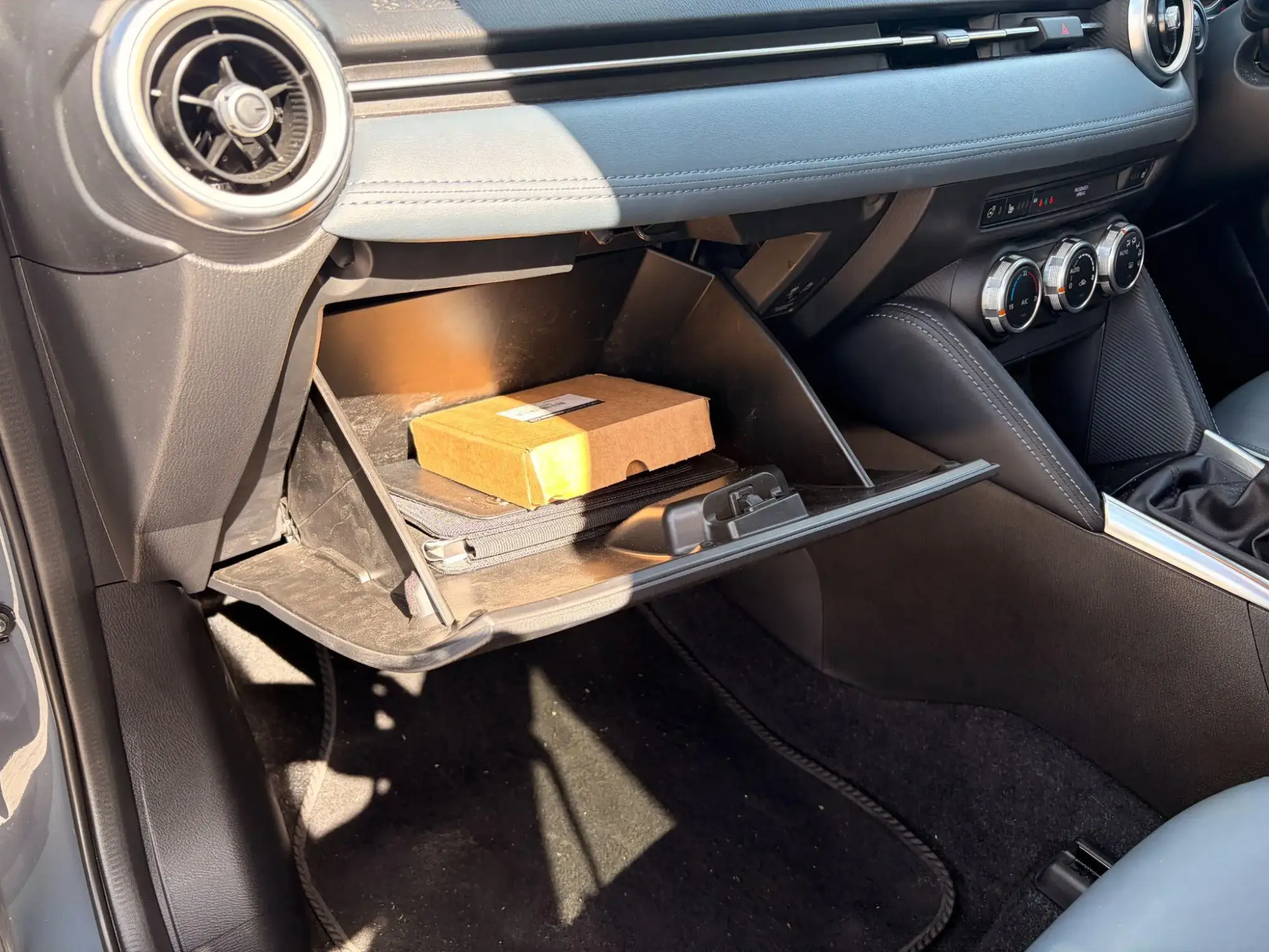 Mazda2 Image 40