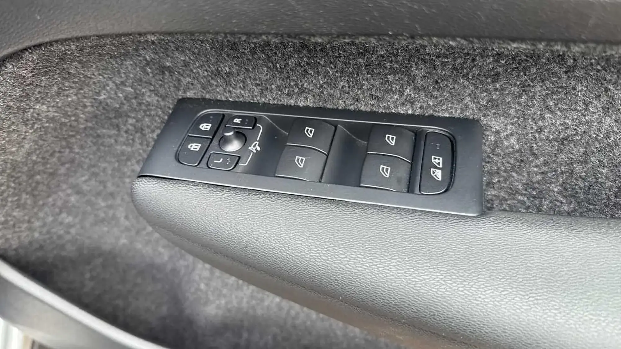 Volvo XC40 Image 22