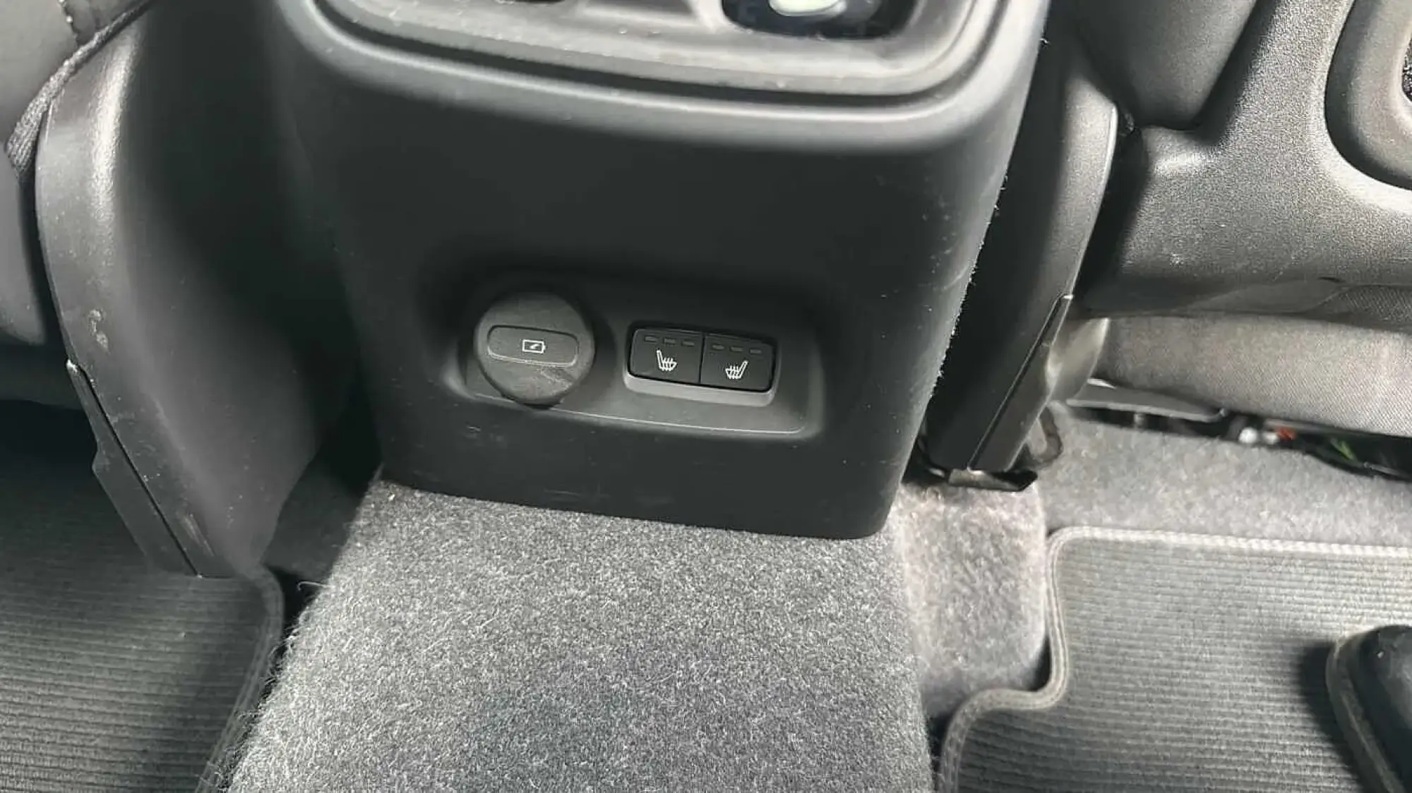 Volvo XC40 Image 34