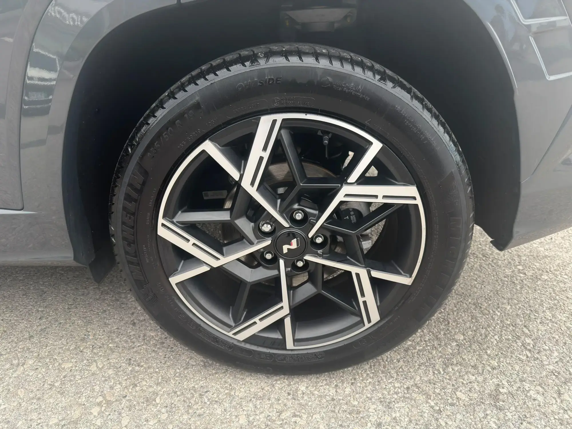 Hyundai TUCSON Image 12 Hyundai TUCSON Image 12