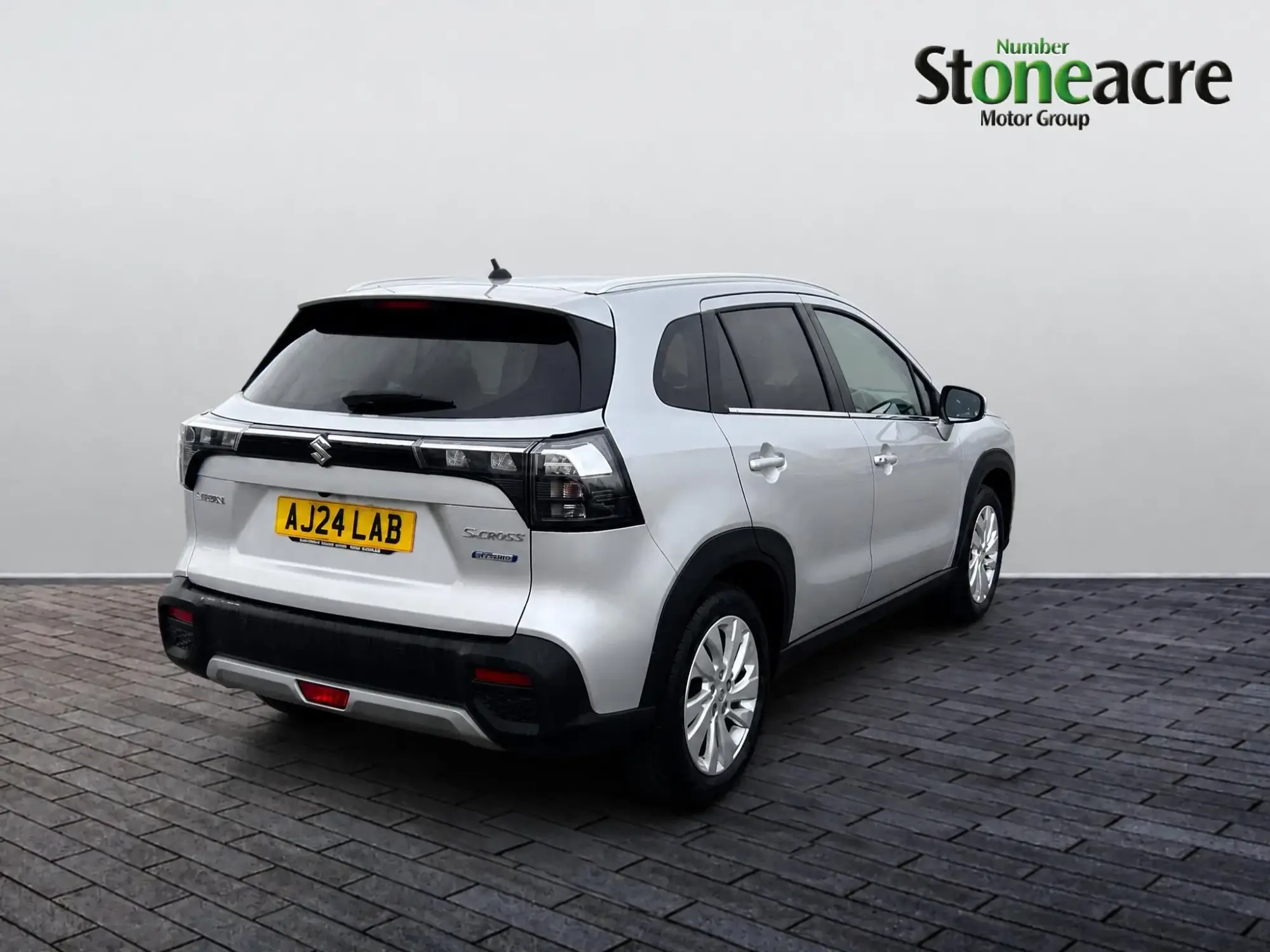 Suzuki S-Cross Image 4 Suzuki S-Cross Image 4
