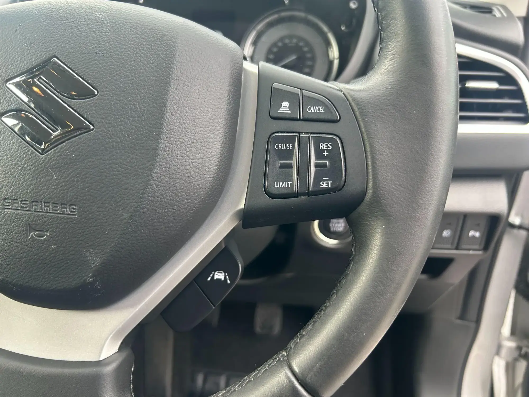 Suzuki S-Cross Image 17 Suzuki S-Cross Image 17