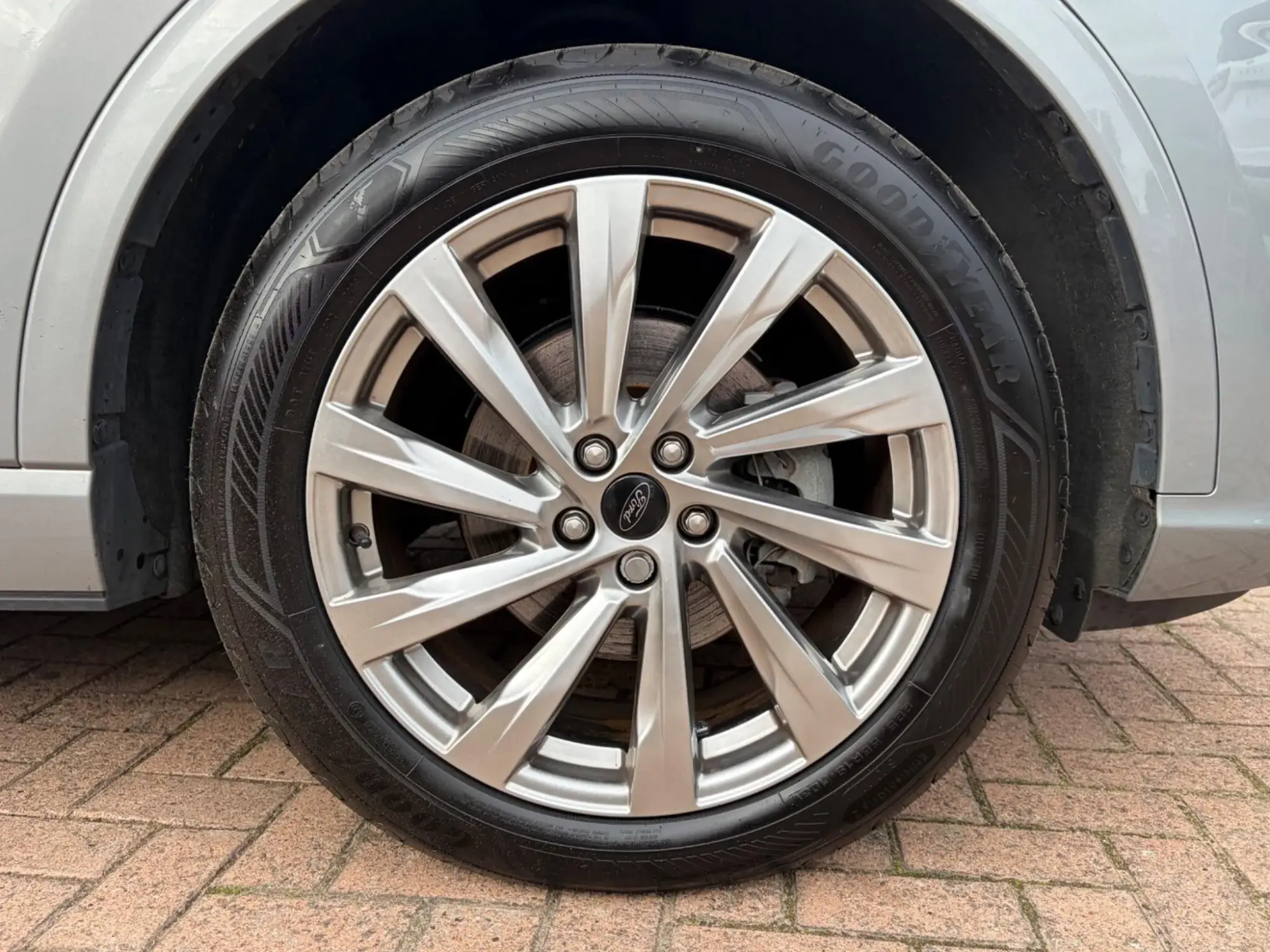 Ford Kuga Hybrid Image 14 Ford Kuga Hybrid Image 14
