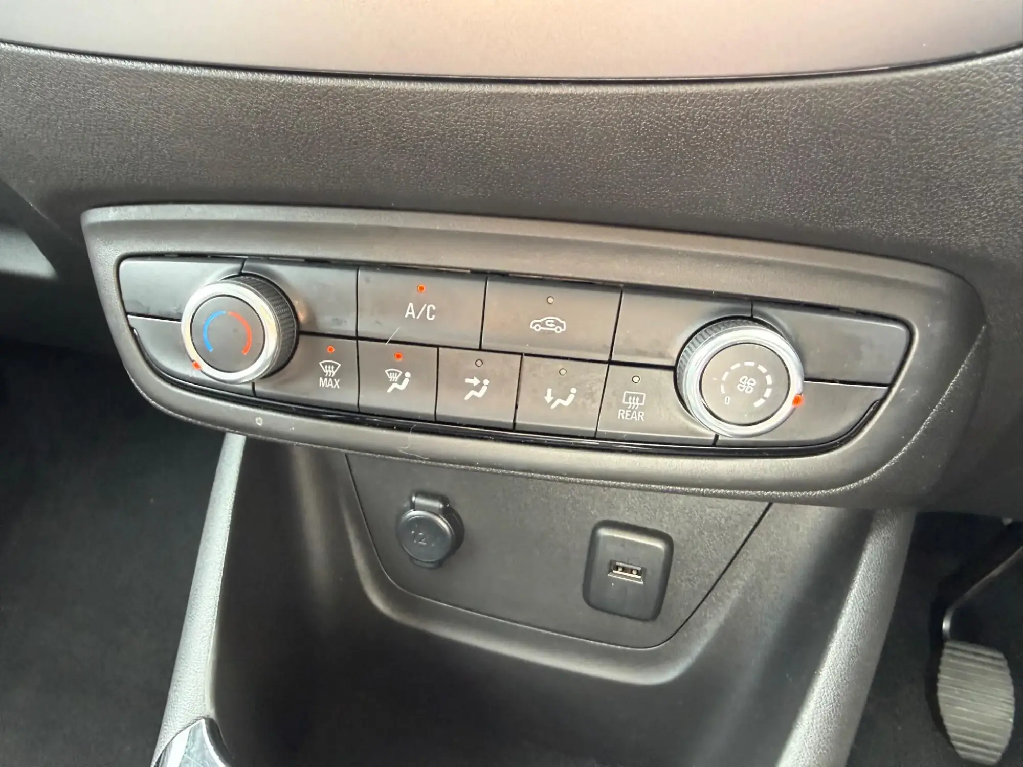 Vauxhall Crossland Image 25 Vauxhall Crossland Image 25