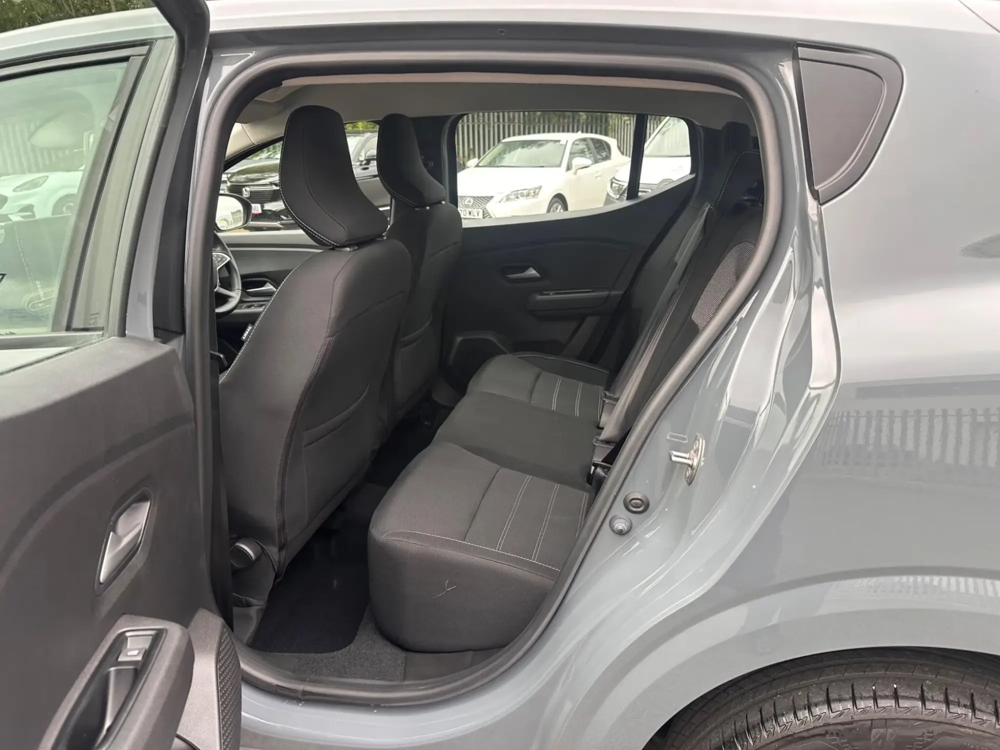 Dacia Sandero Image 12