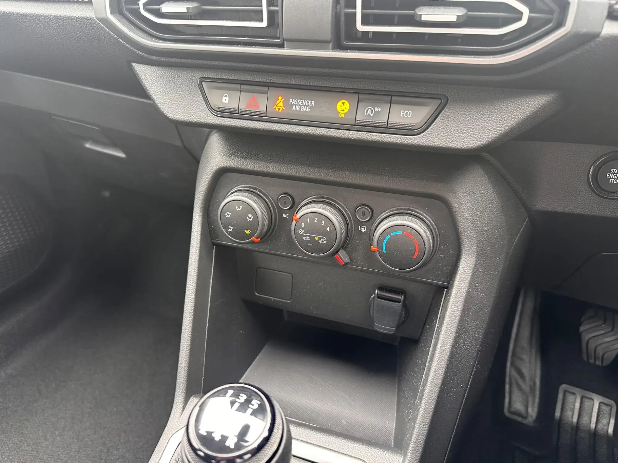 Dacia Sandero Image 19