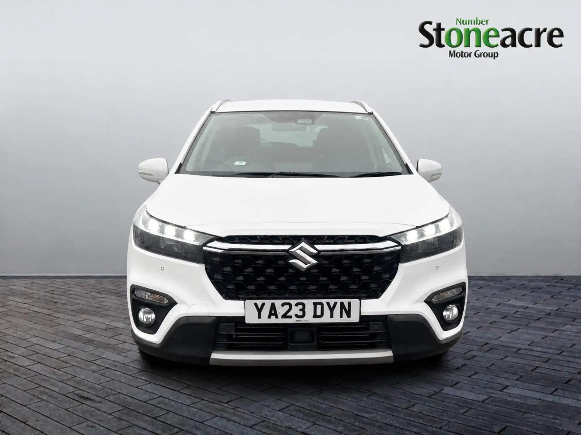 Suzuki S-Cross Image 2