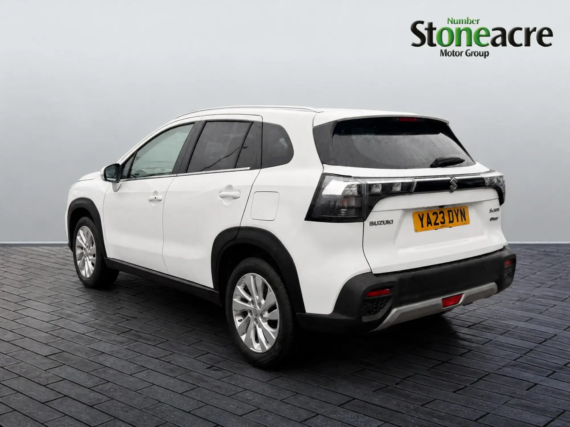 Suzuki S-Cross Image 4