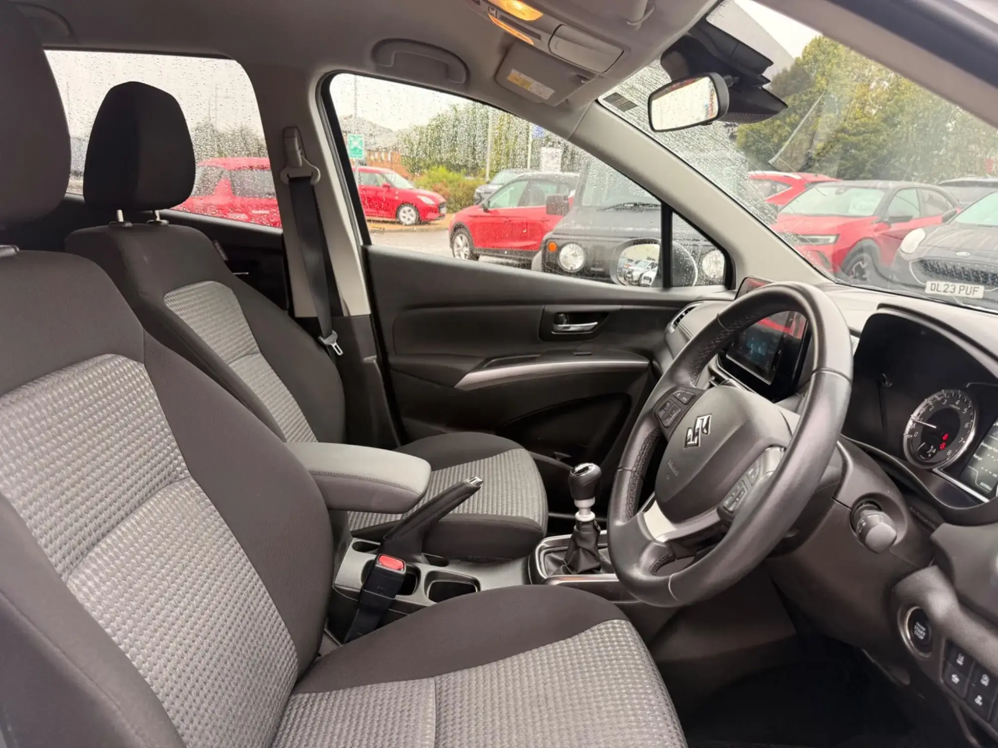 Suzuki S-Cross Image 9