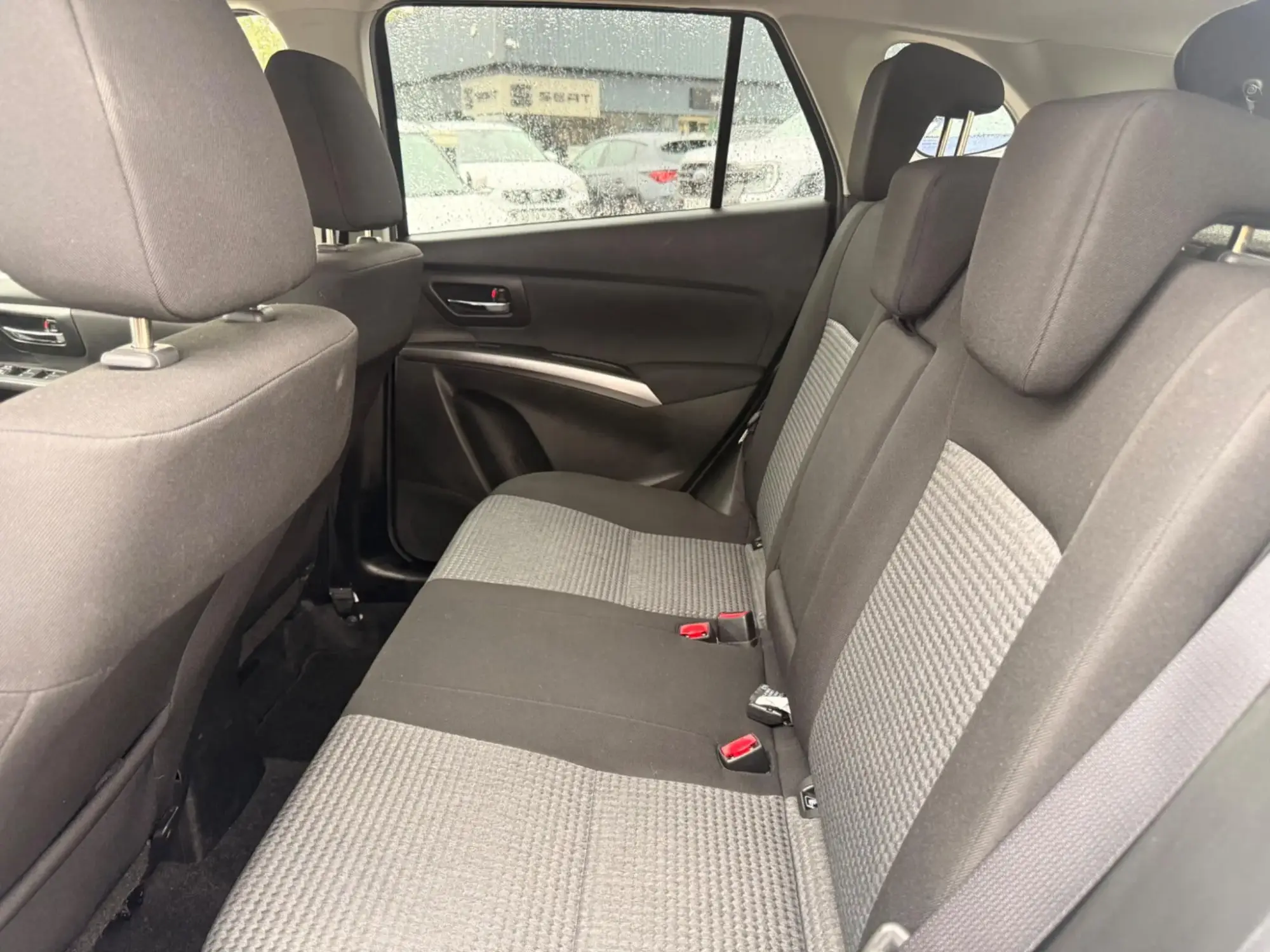 Suzuki S-Cross Image 10
