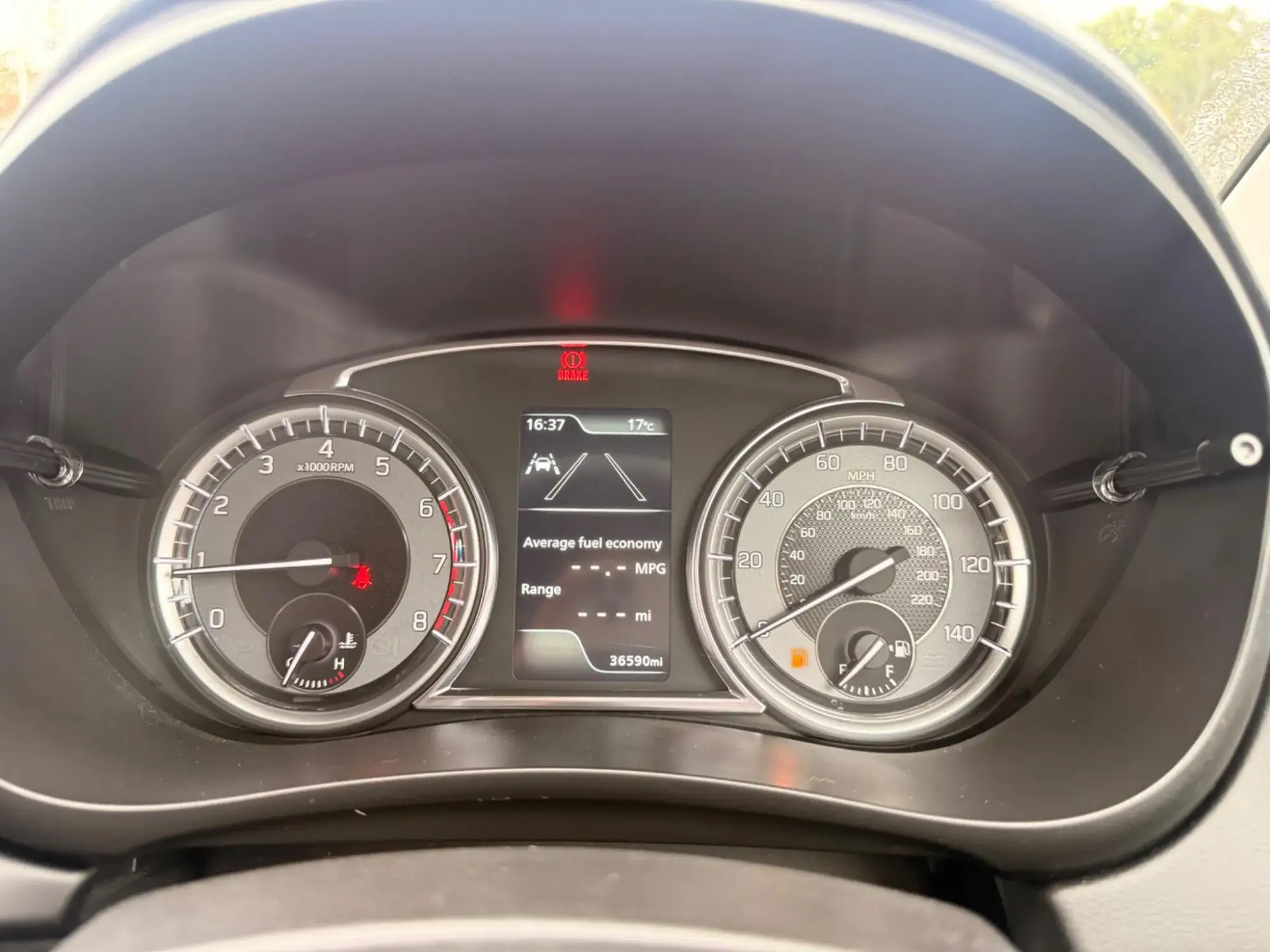 Suzuki S-Cross Image 21