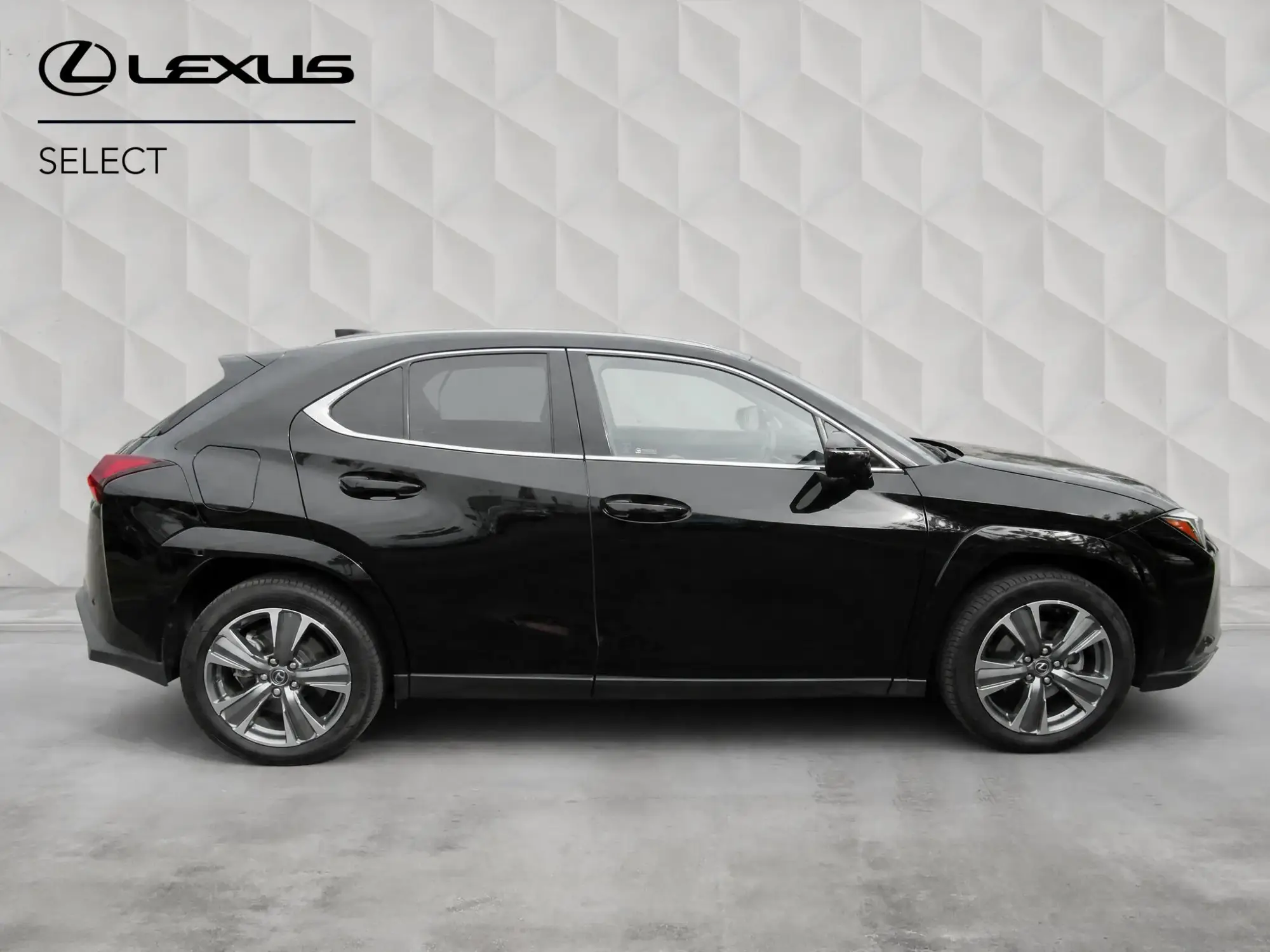 Lexus UX Image 8