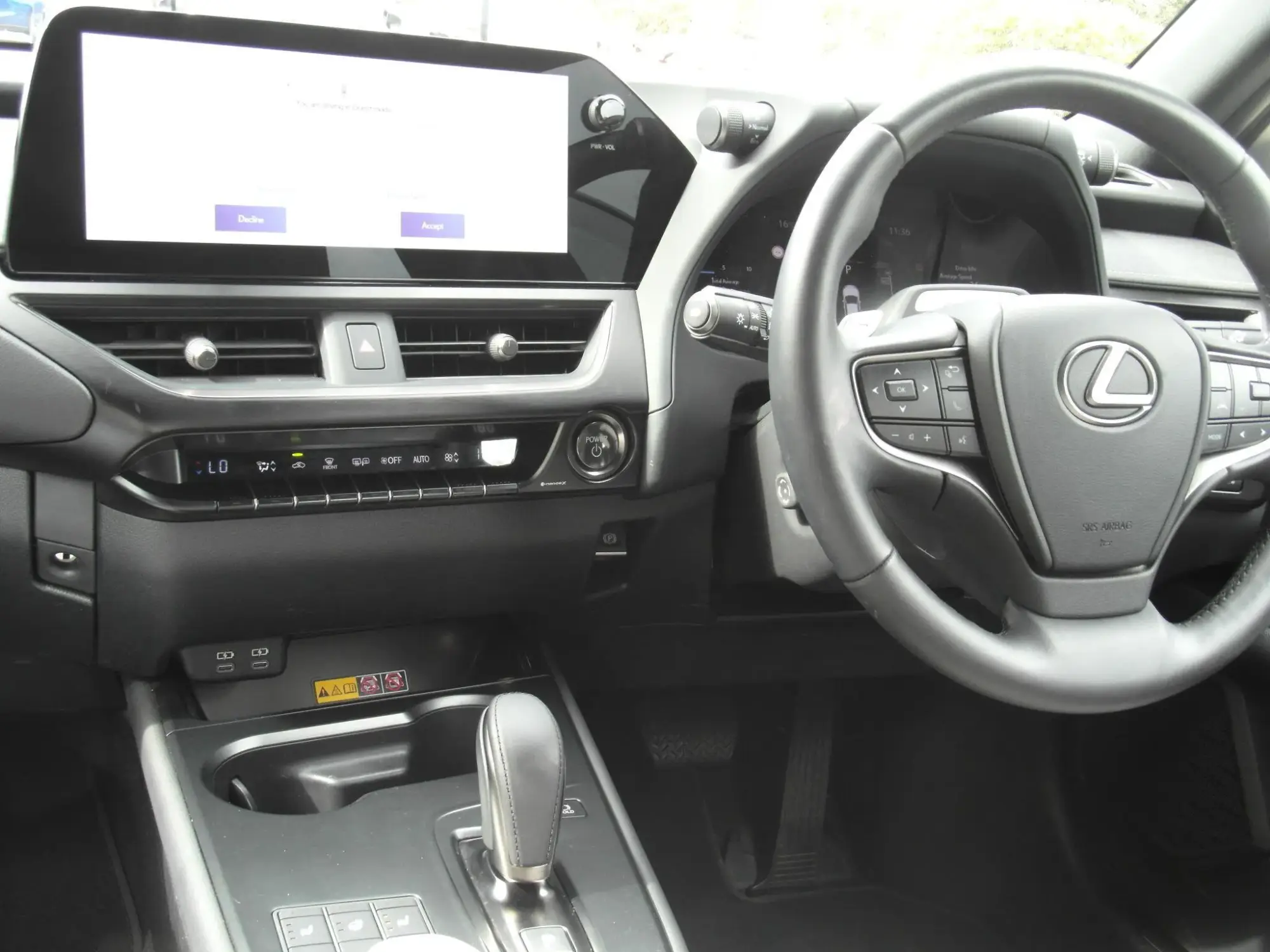 Lexus UX Image 11