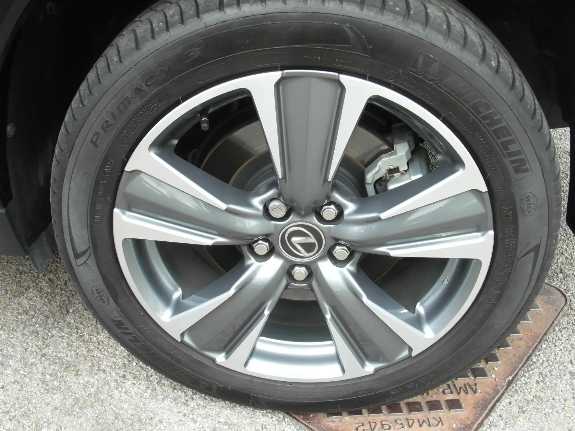Lexus UX Image 27