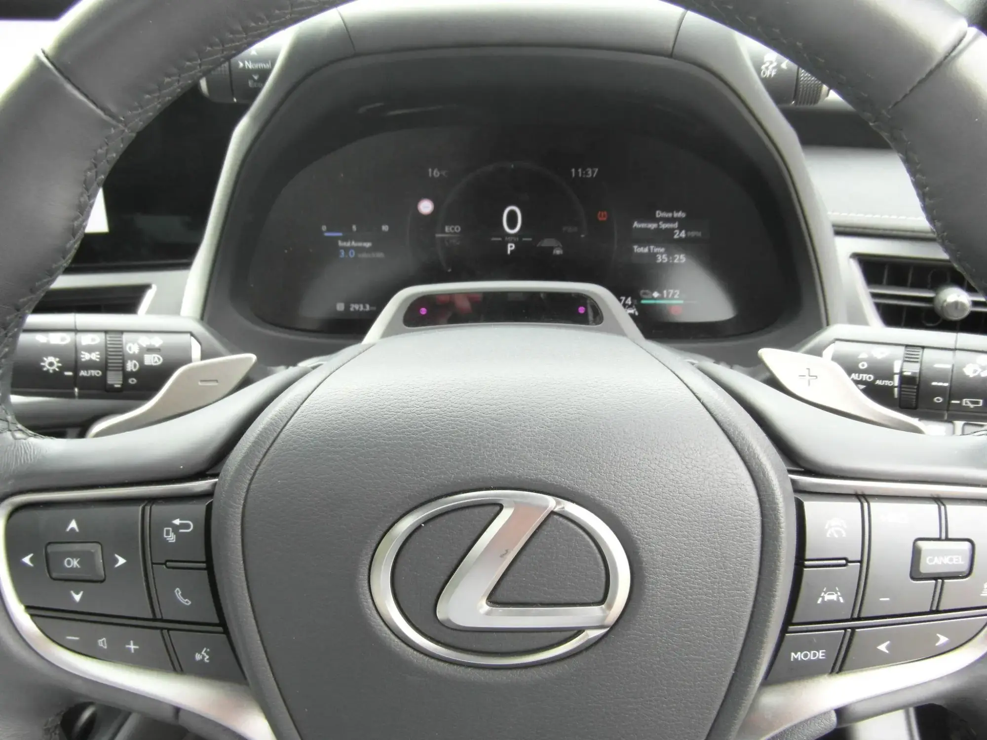 Lexus UX Image 33