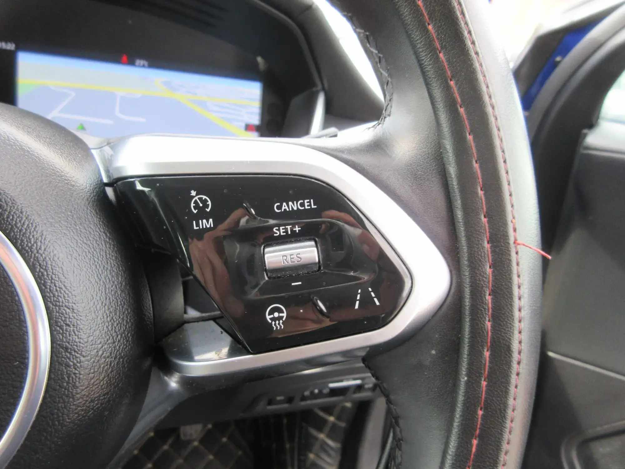 Jaguar i-Pace Image 15 Jaguar i-Pace Image 15