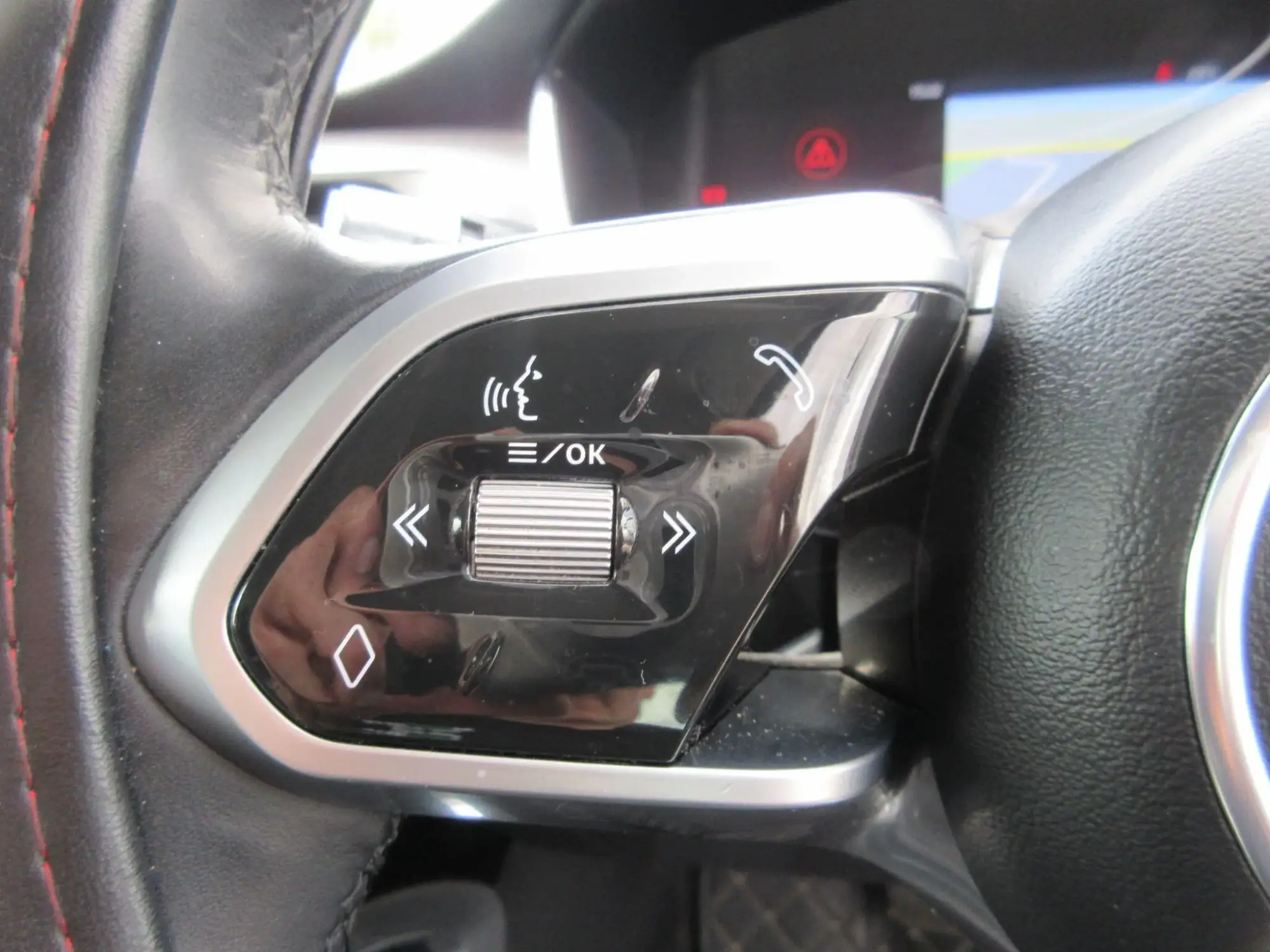 Jaguar i-Pace Image 16 Jaguar i-Pace Image 16