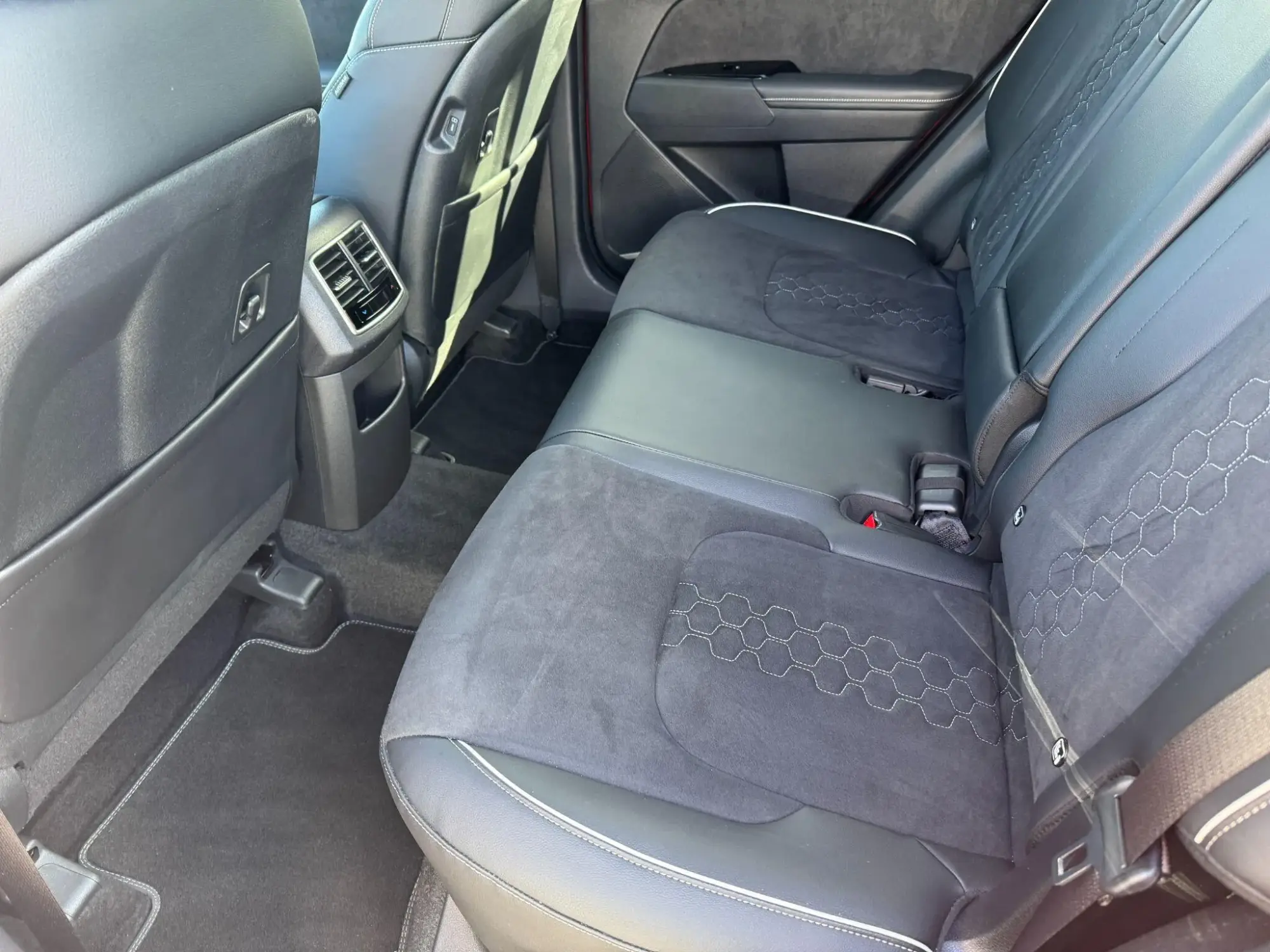 Kia Sportage Image 12