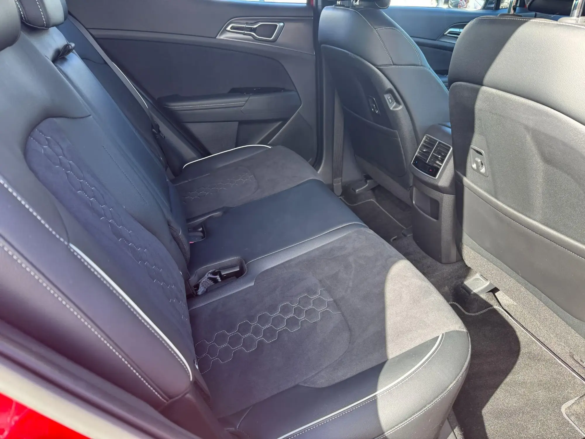 Kia Sportage Image 13