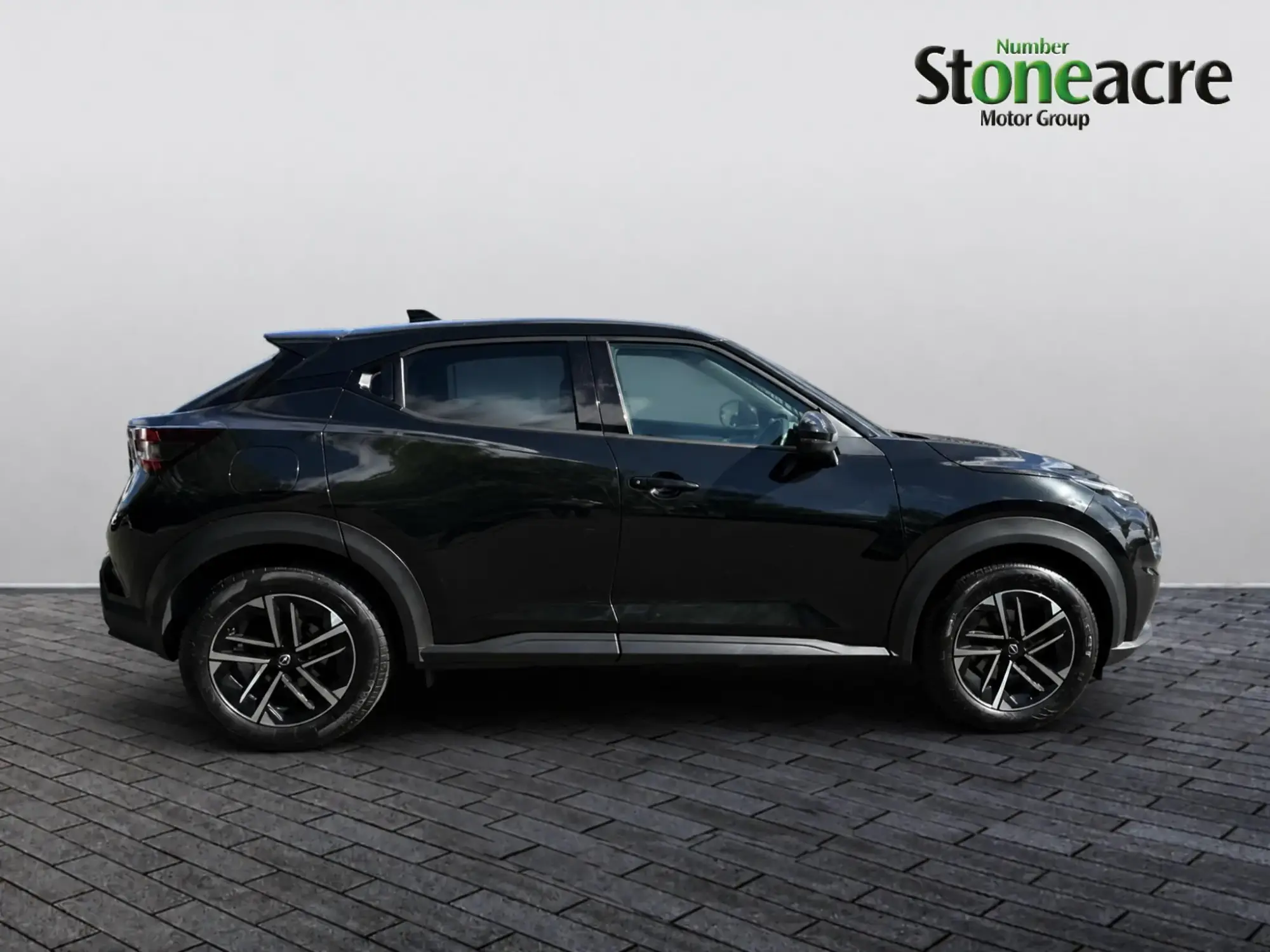 Nissan Juke Image 2
