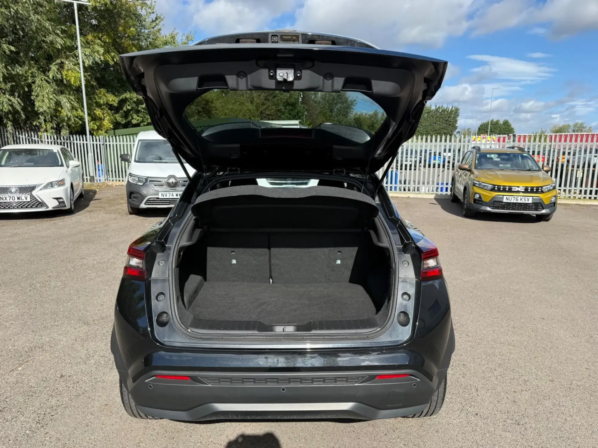 Nissan Juke Image 12