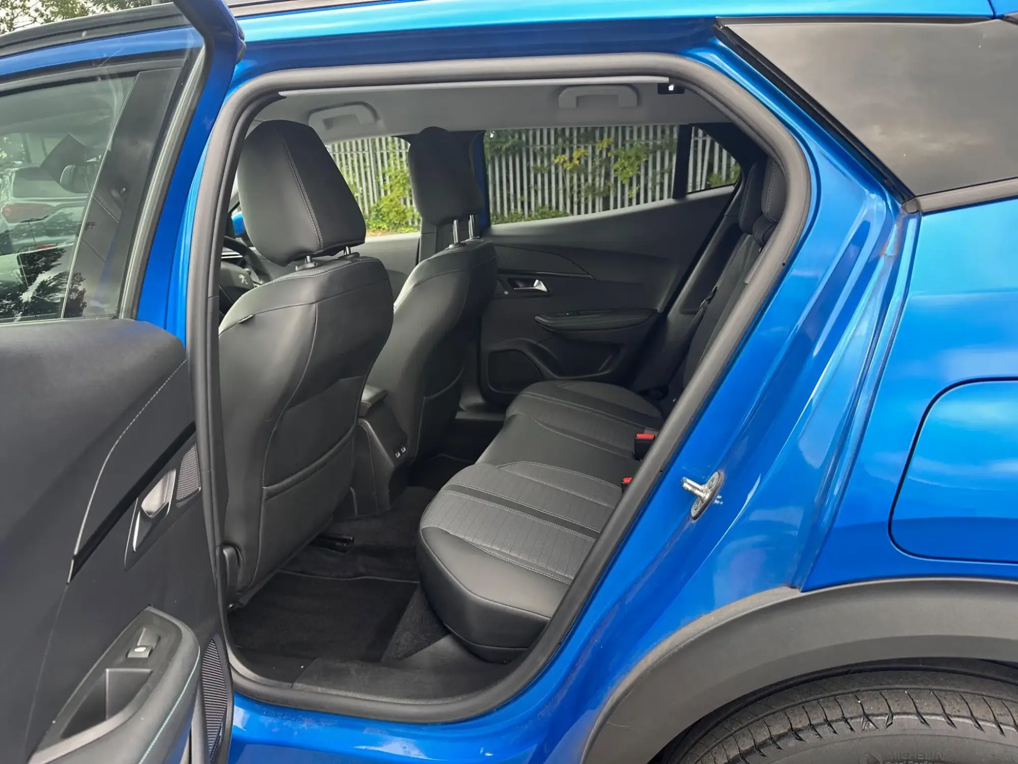 Peugeot 2008 Image 12