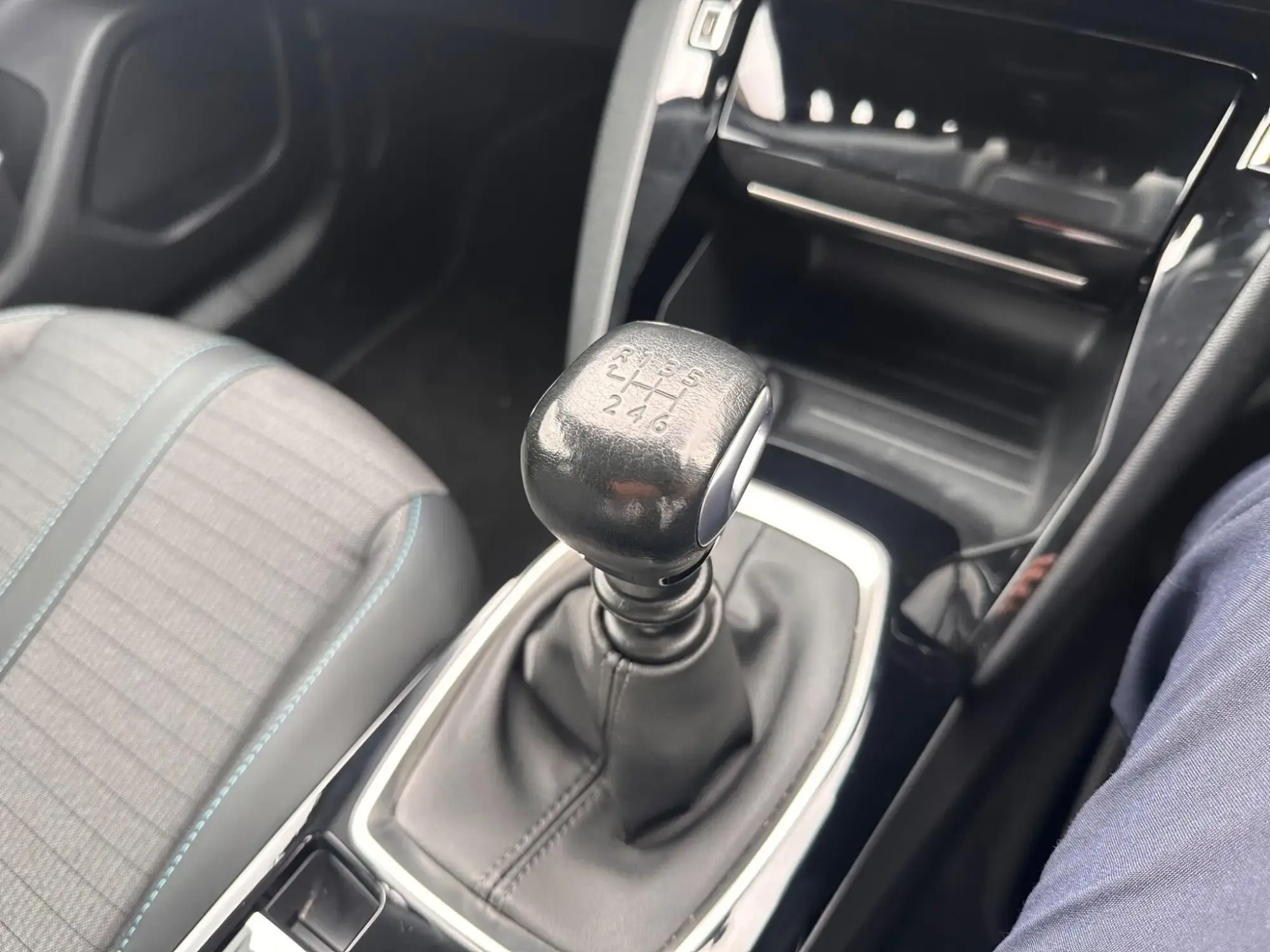 Peugeot 2008 Image 17