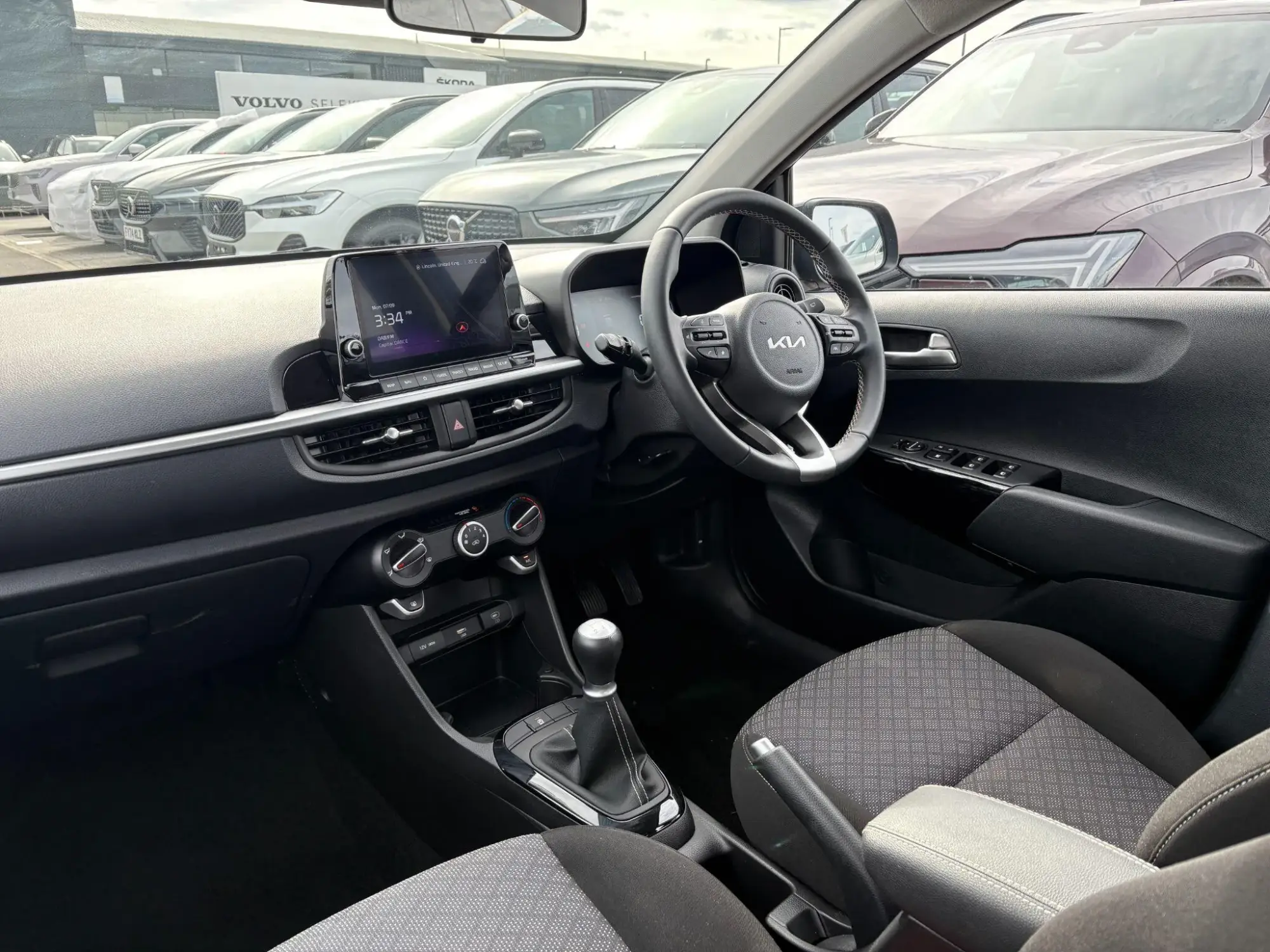 Kia Picanto Image 10