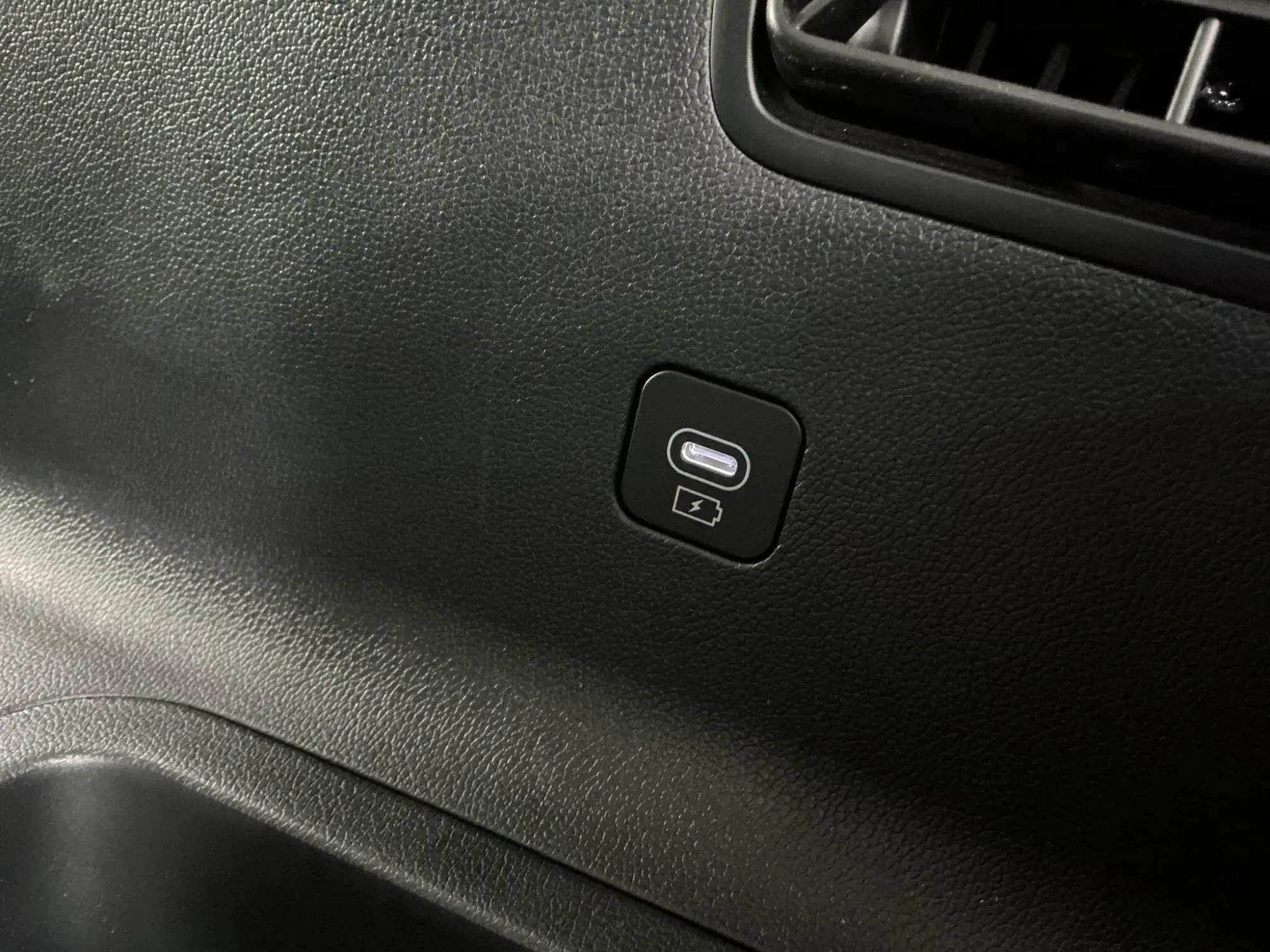 Kia Sorento Image 17 Kia Sorento Image 17