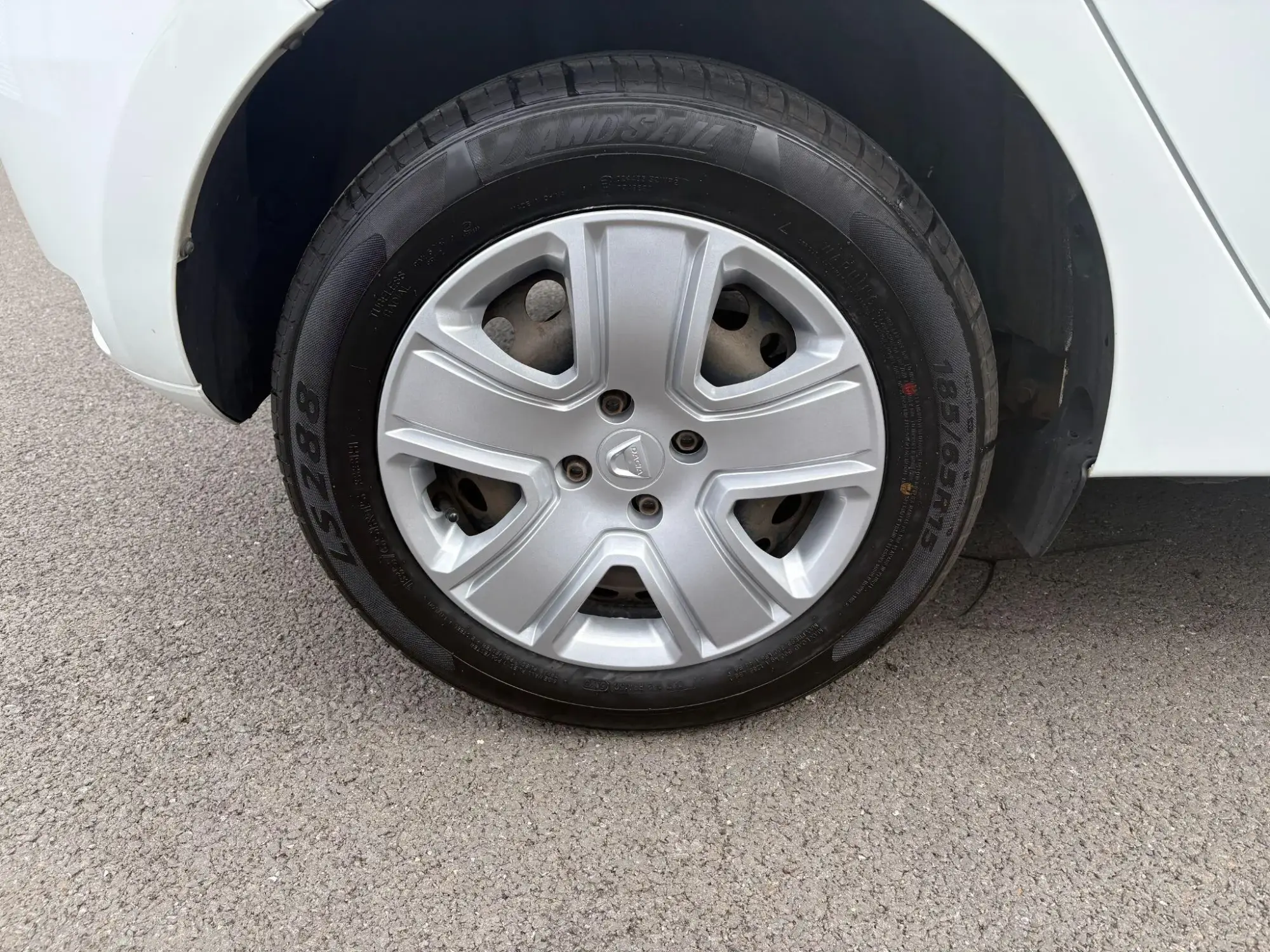 Dacia Sandero Image 32 Dacia Sandero Image 32