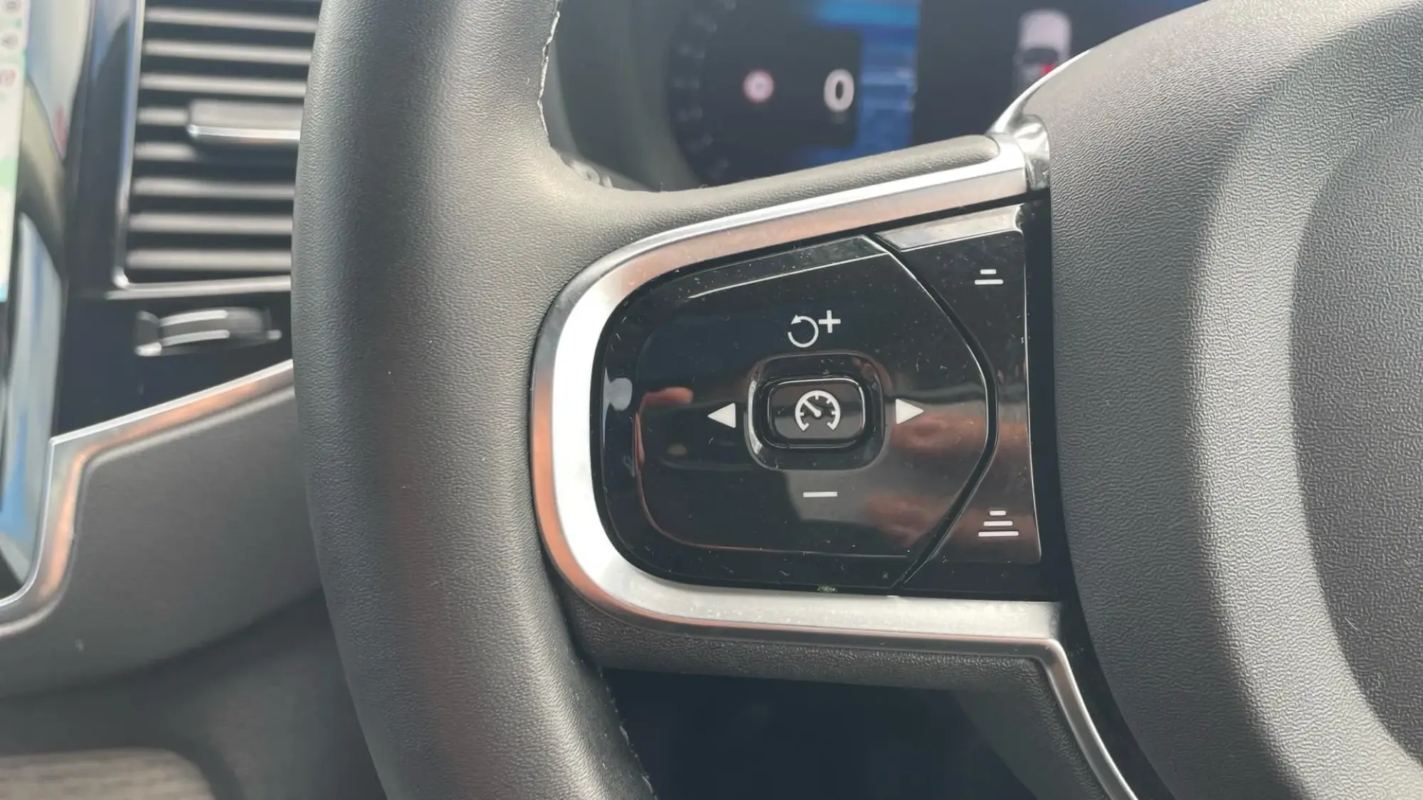 Volvo XC90 Plug-In Hybrid Image 21 Volvo XC90 Plug-In Hybrid Image 21