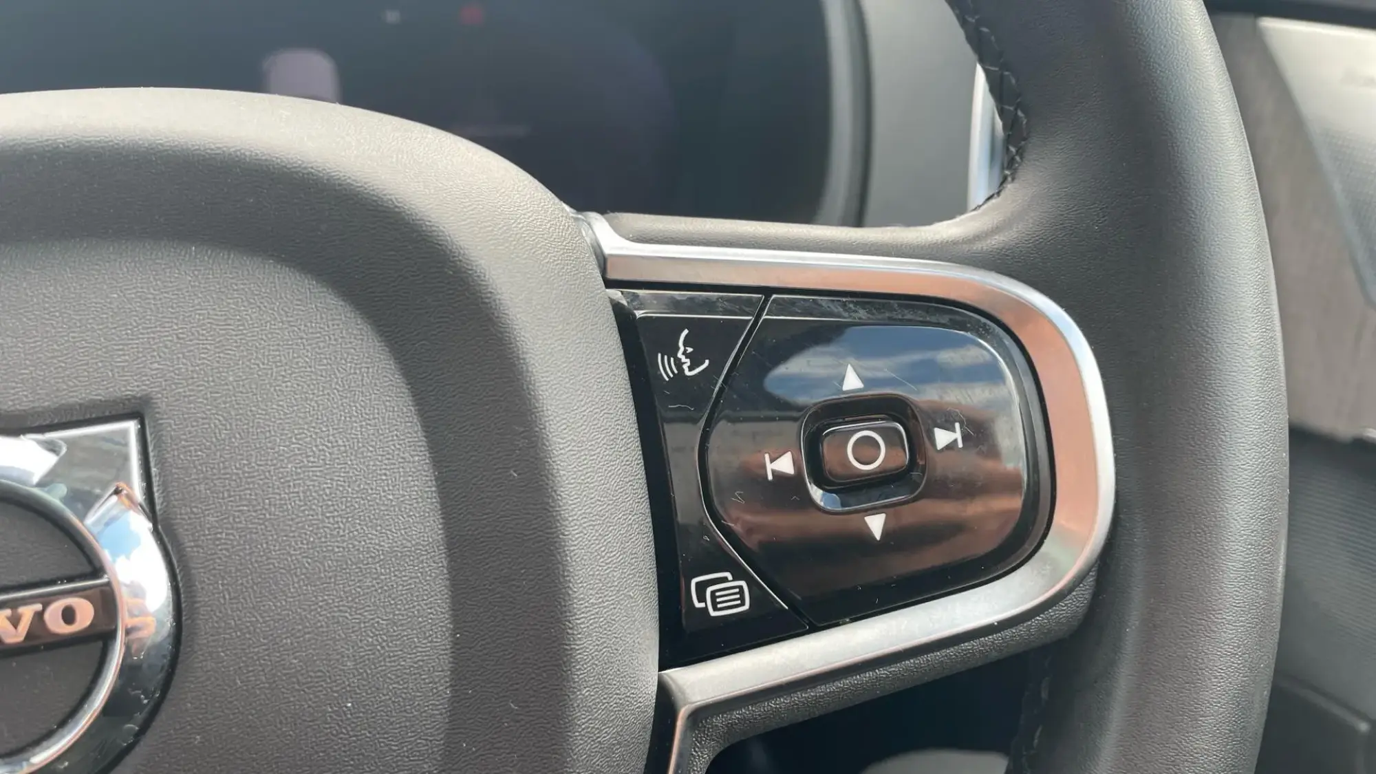 Volvo XC90 Plug-In Hybrid Image 22 Volvo XC90 Plug-In Hybrid Image 22