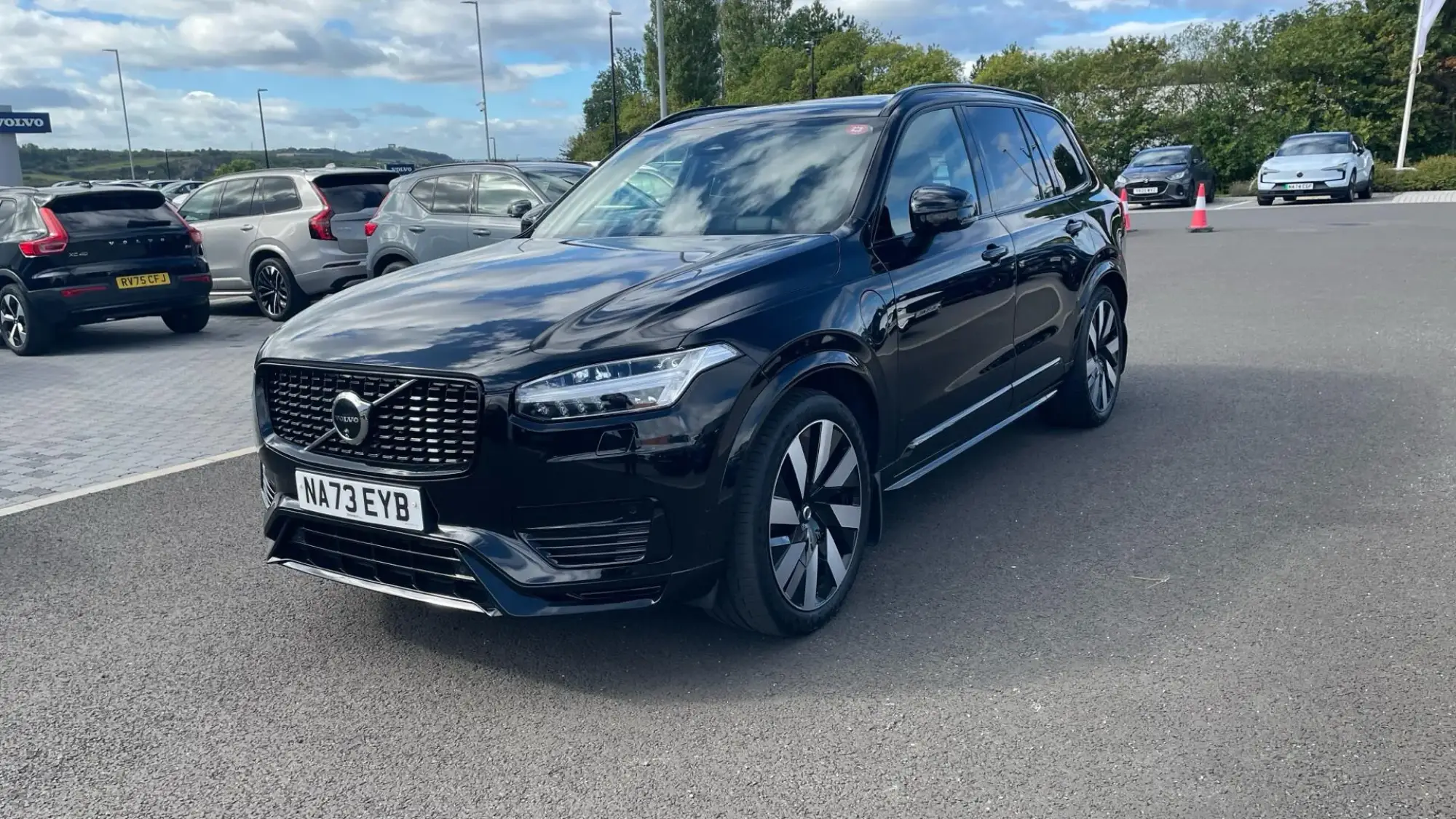 Volvo XC90 Plug-In Hybrid Image 71 Volvo XC90 Plug-In Hybrid Image 71