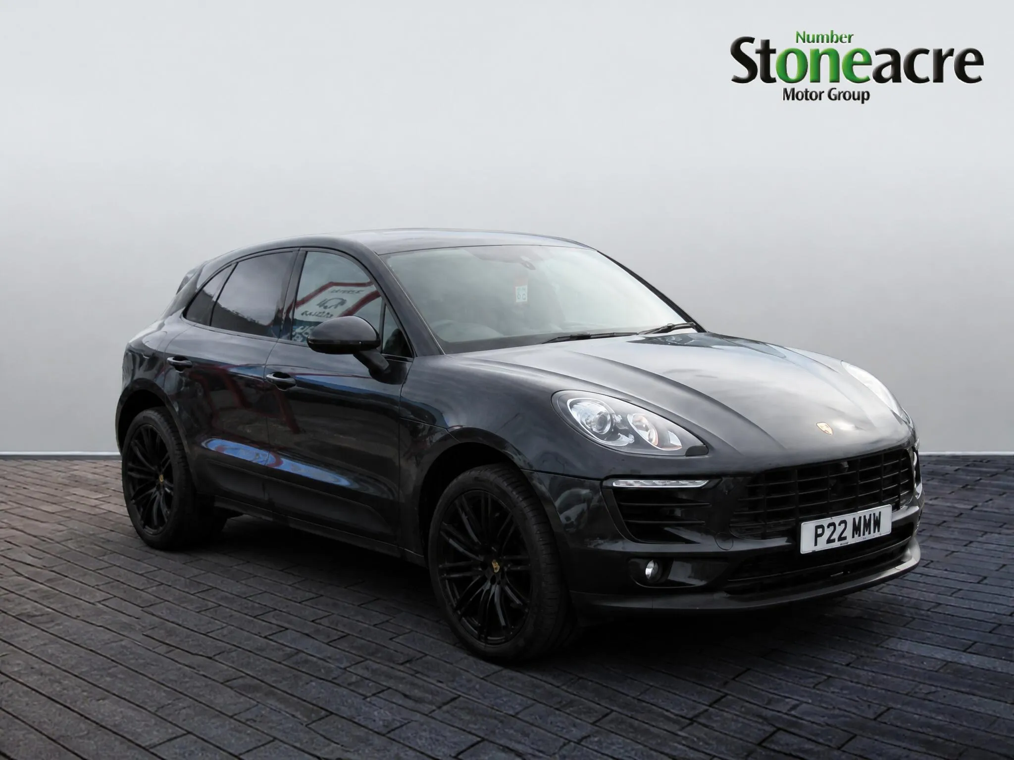 2016 PORSCHE MACAN