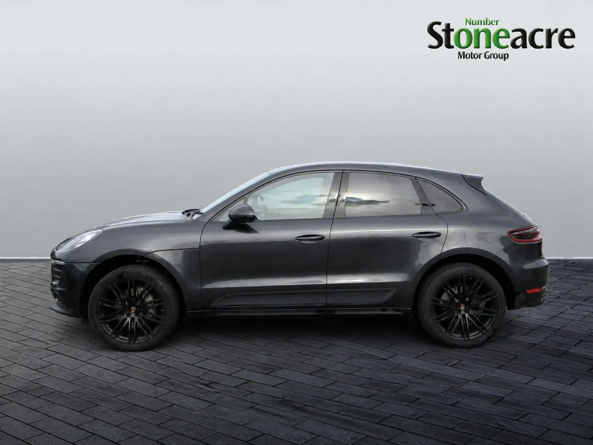 Porsche Macan Image 5 Porsche Macan Image 5