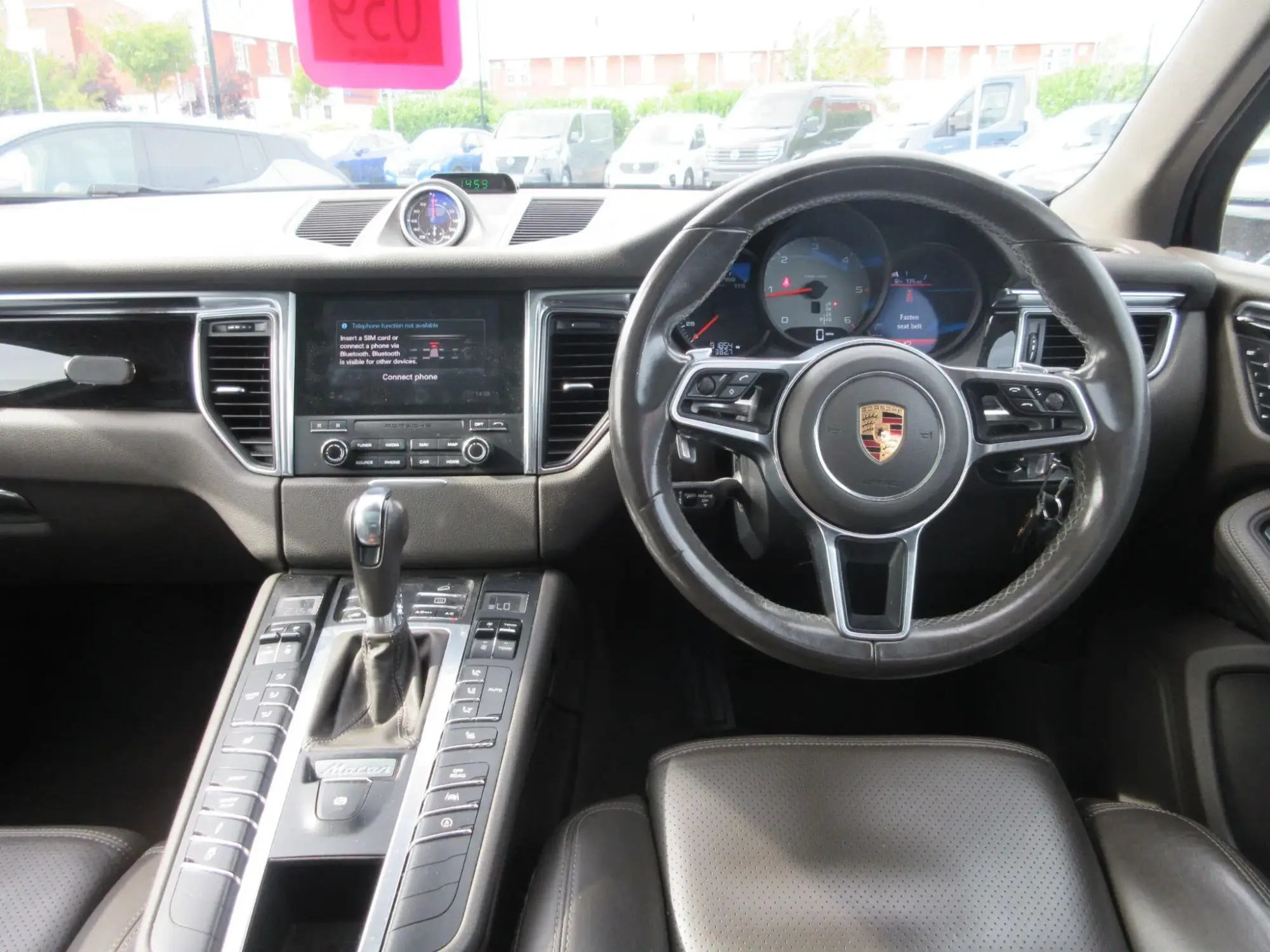 Porsche Macan Image 14 Porsche Macan Image 14