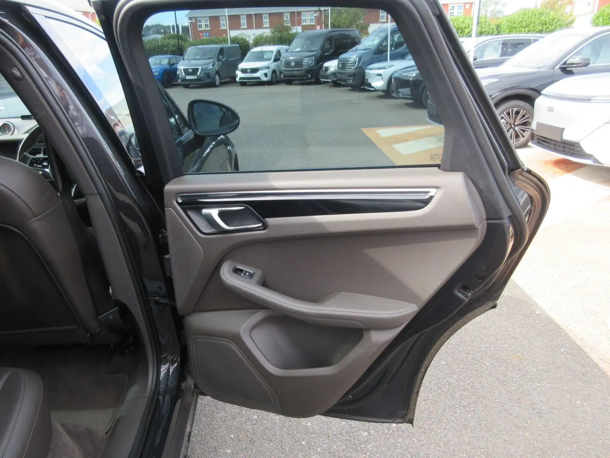 Porsche Macan Image 22 Porsche Macan Image 22