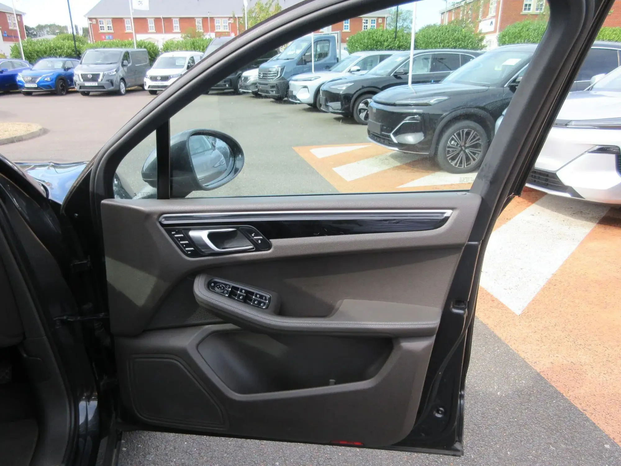 Porsche Macan Image 23 Porsche Macan Image 23