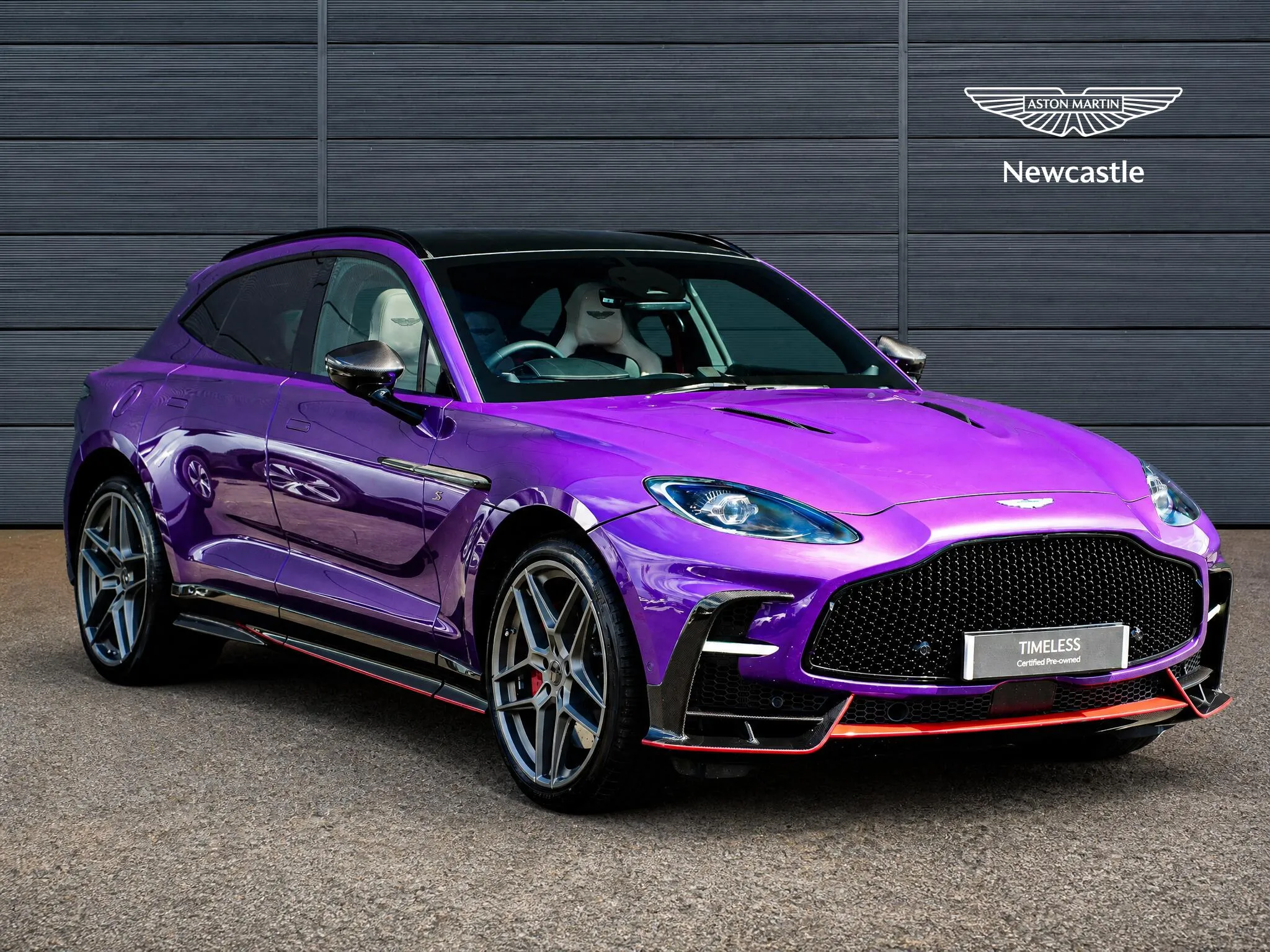 Aston Martin DBX