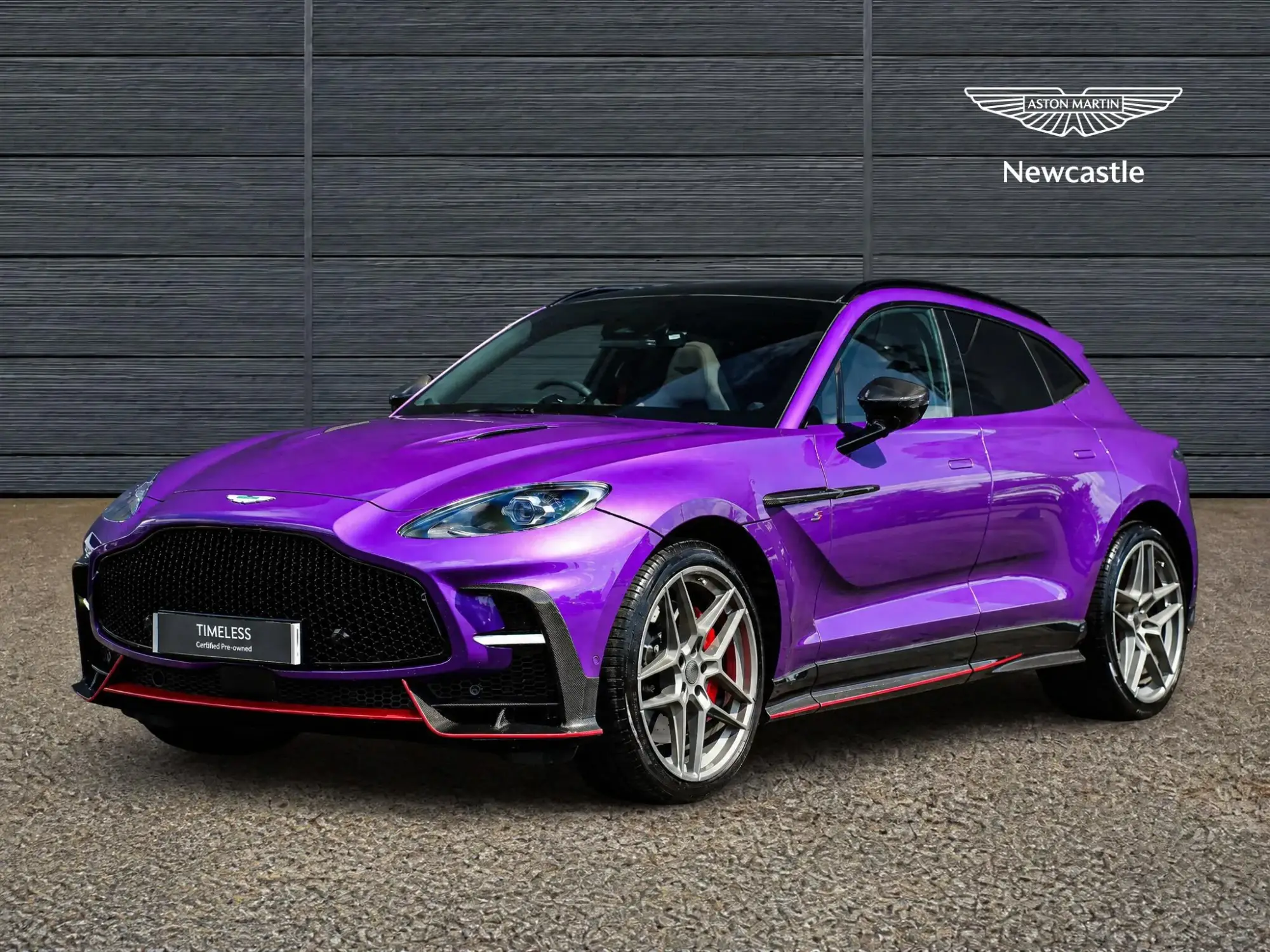 Aston Martin DBX Image 5 Aston Martin DBX Image 5
